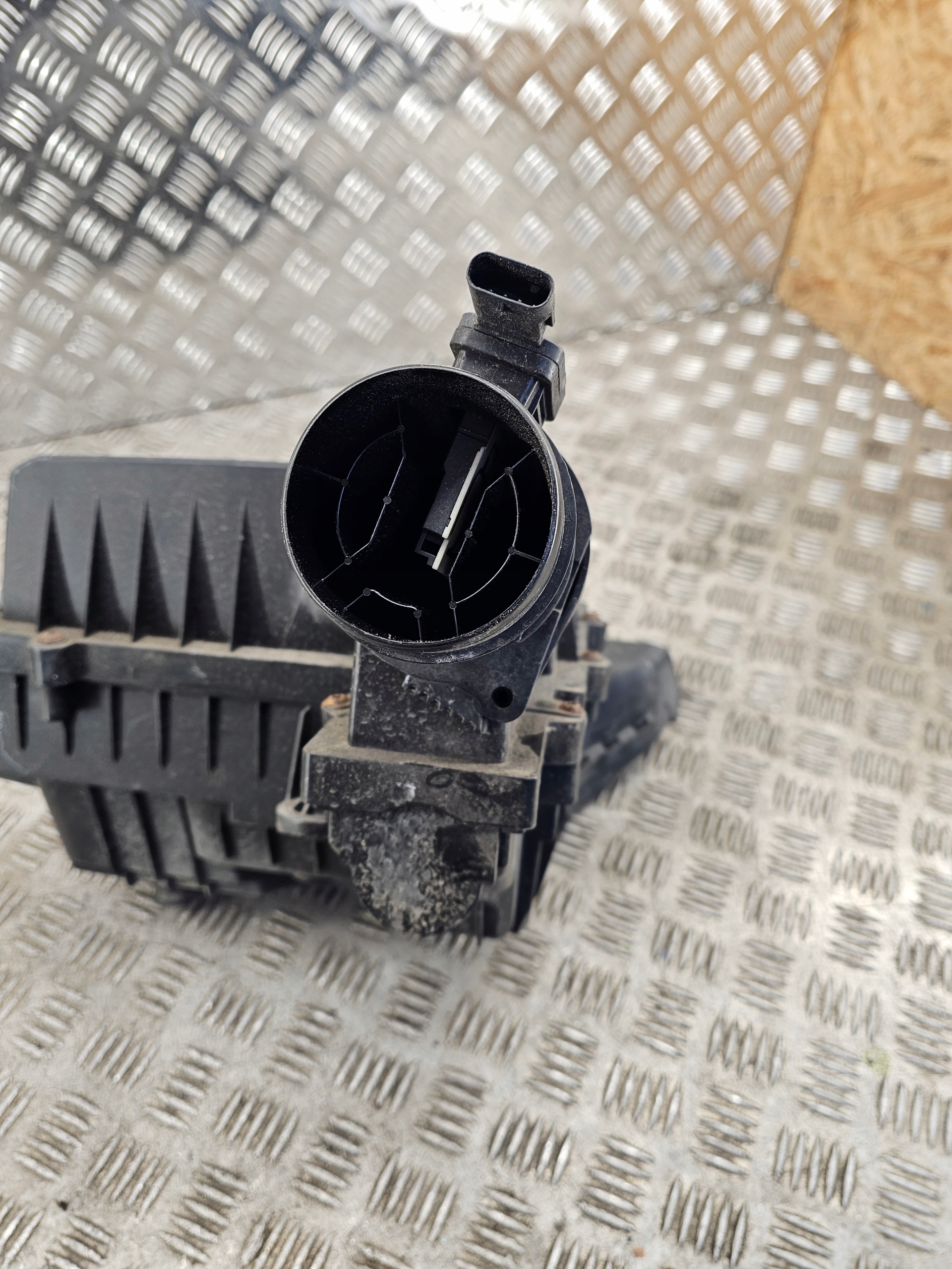 aUDI Skoda OE 5Q0129618B Gehäuse filter luft