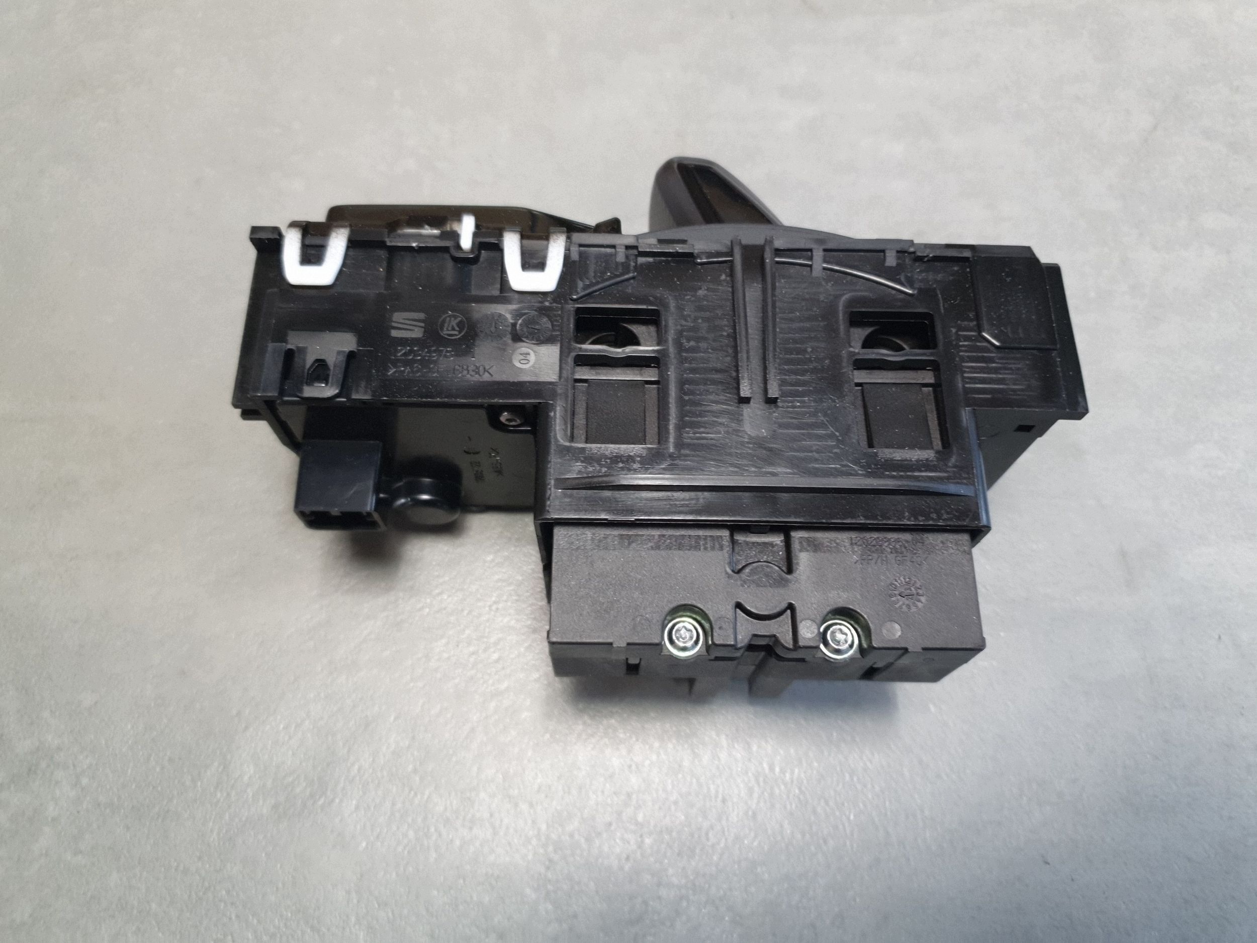 Cupra Leon IV Schalthebel Schalt getriebe 5FA713059C