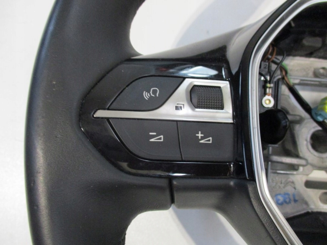 lenkrad Peugeot 508 II