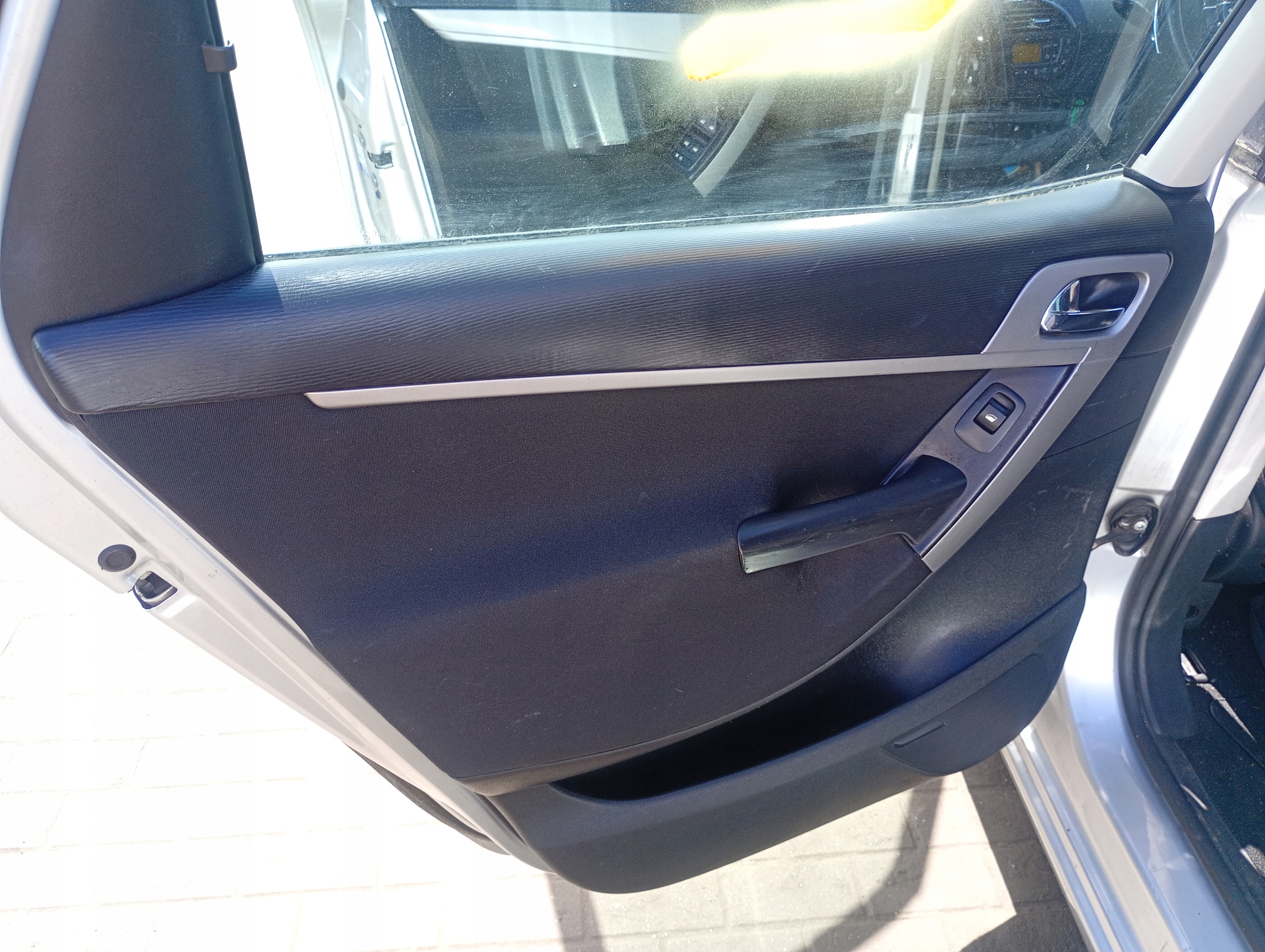 upholstery side left rear part Citroen C4 Picasso FL 07-13