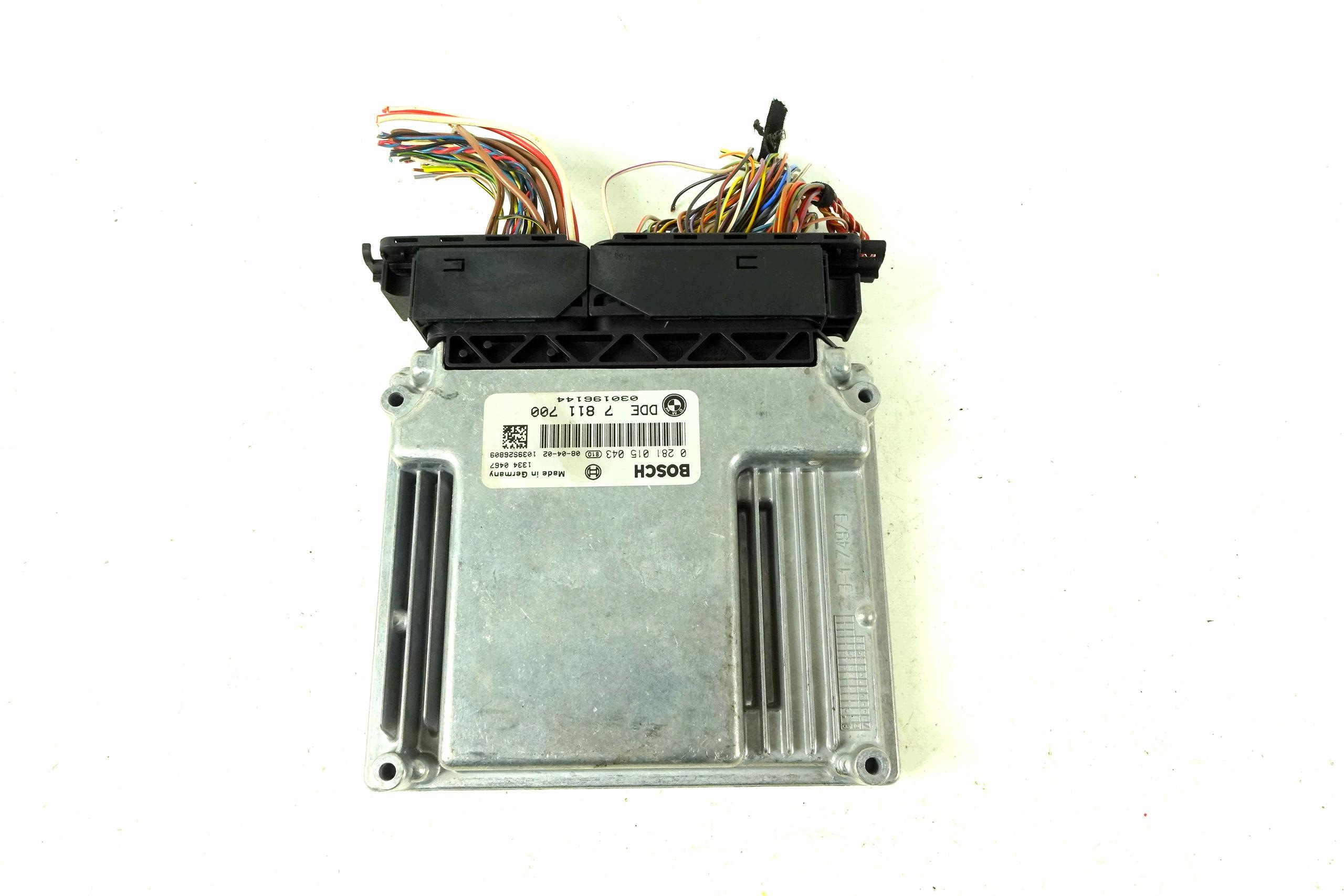 computer motore BMW 5 E92 E93 2.0D 2.0 D 0281015043 DDE 7811700 DDE7811700