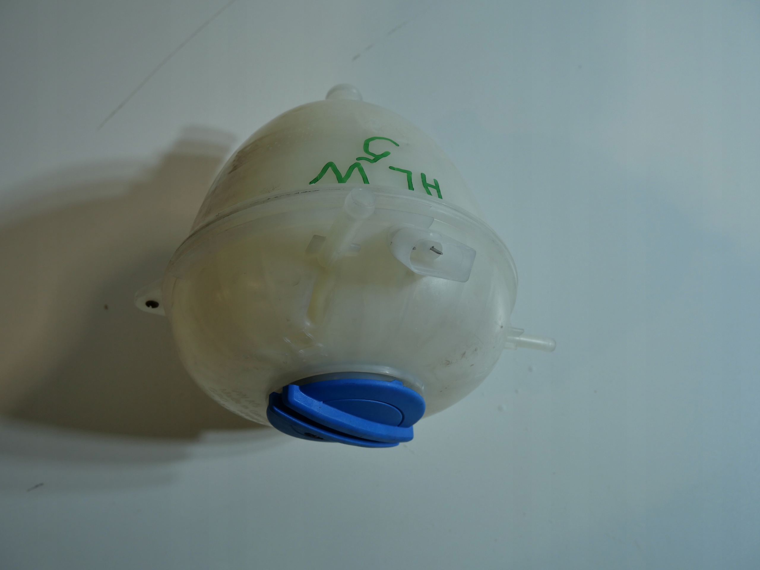 VW T6 water tank 7E0121407B