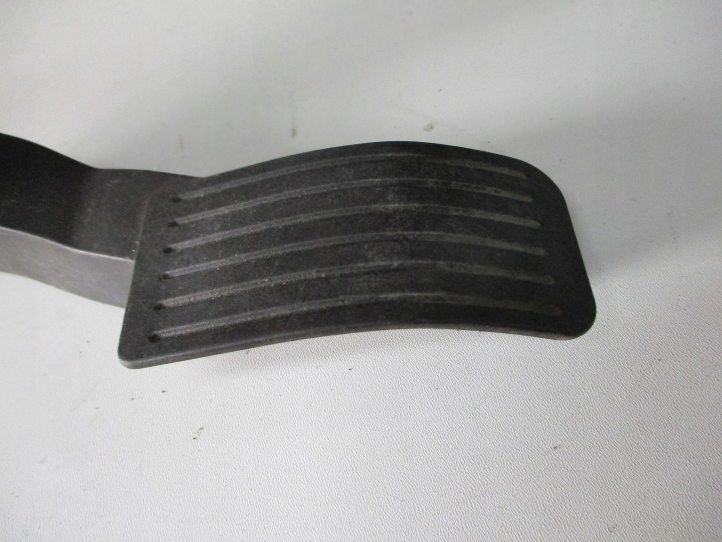 PEDAŁ GAZU CITROEN C3 9681383980