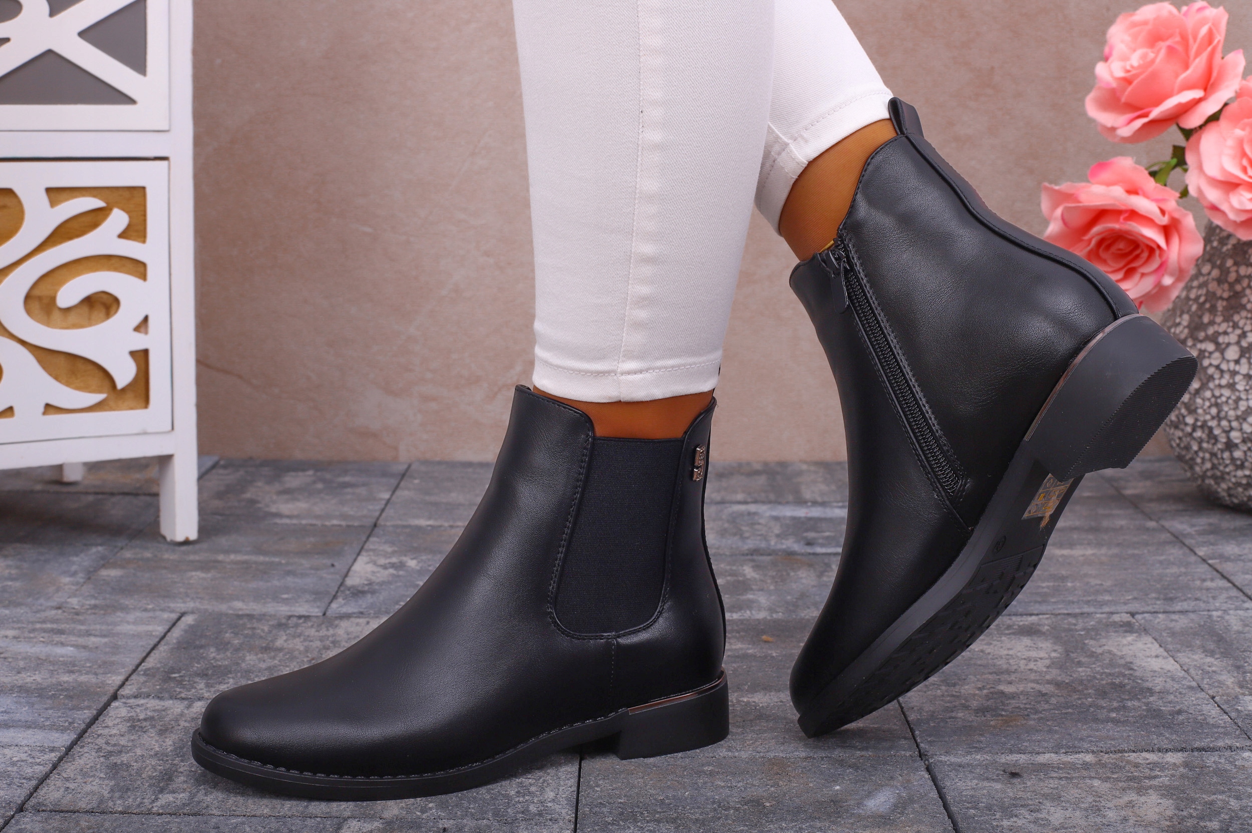 CZARNE BOTKI DAMSKIE ZIMOWE SZTYBLETY OCIEPLANE Długość wkładki 26 cm