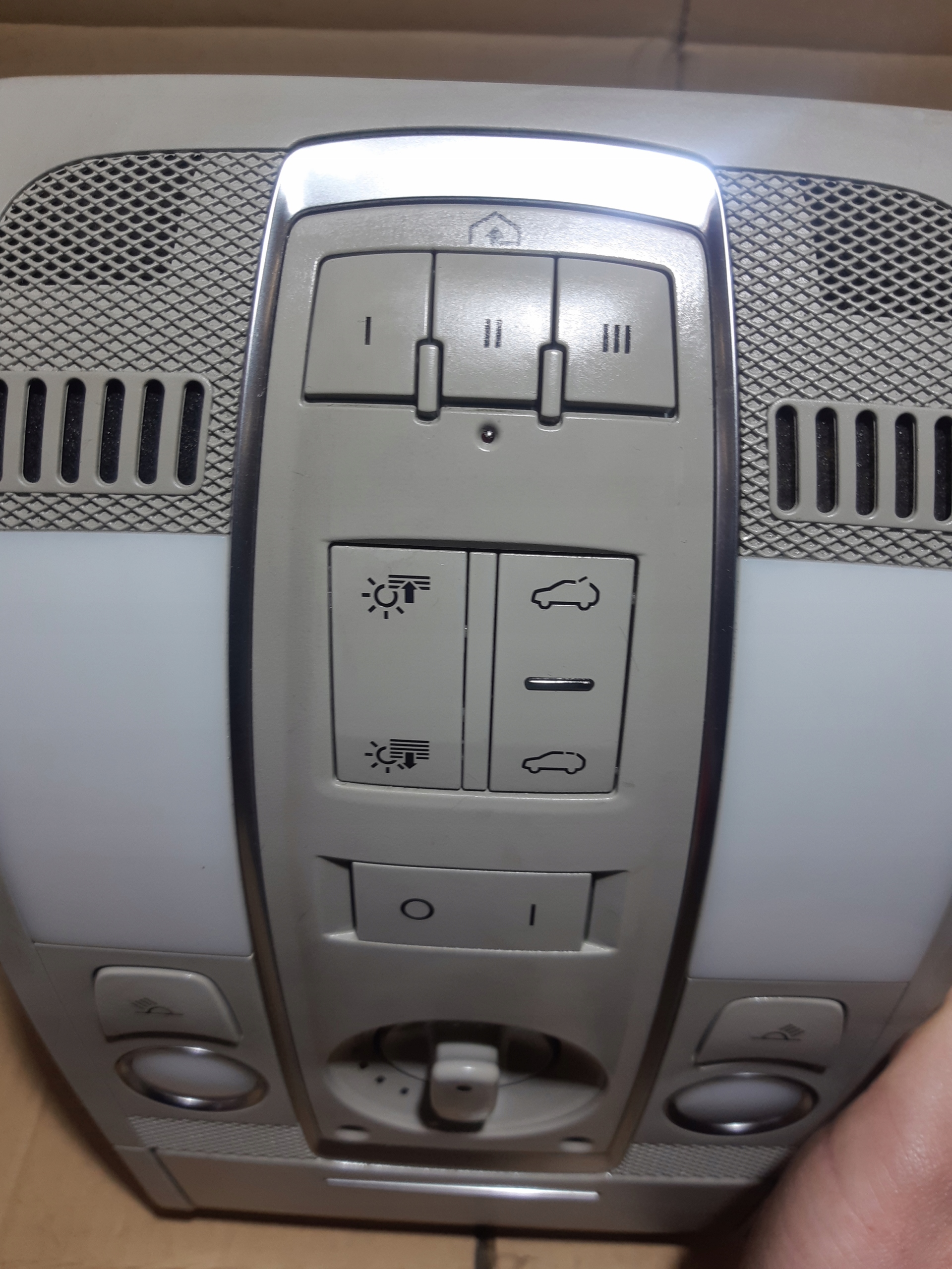 AUDI Q7 4L light OSWIETLENIE cabs 4L0947135R