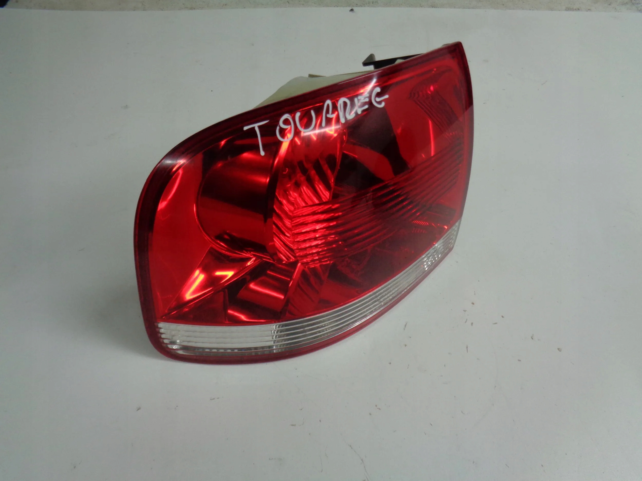 VW TOUAREG light left rear part 05r EUROPA