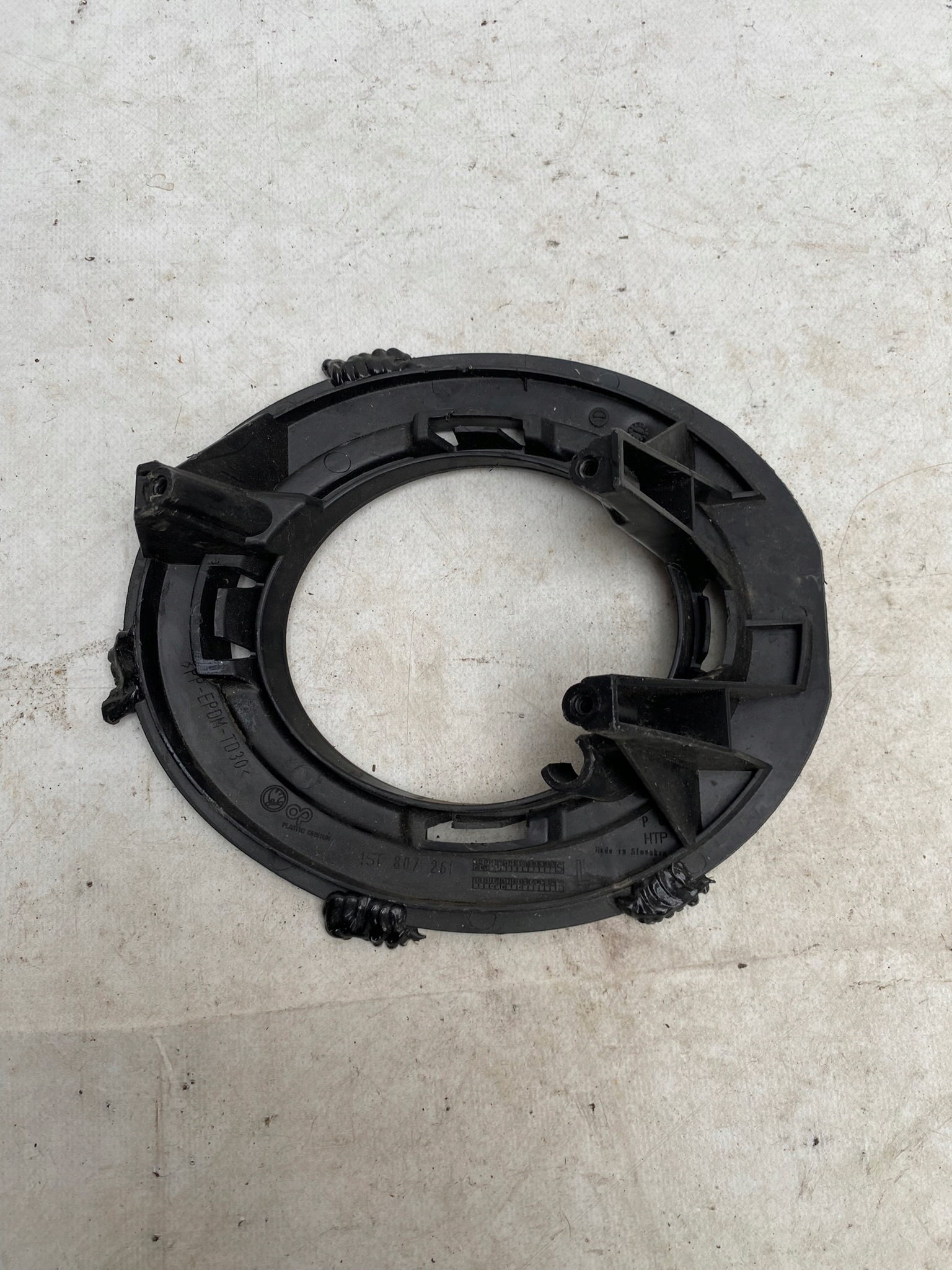 SKODA CITIGO 1ST Poignée Support plaque Feux antibrouillard Gauche