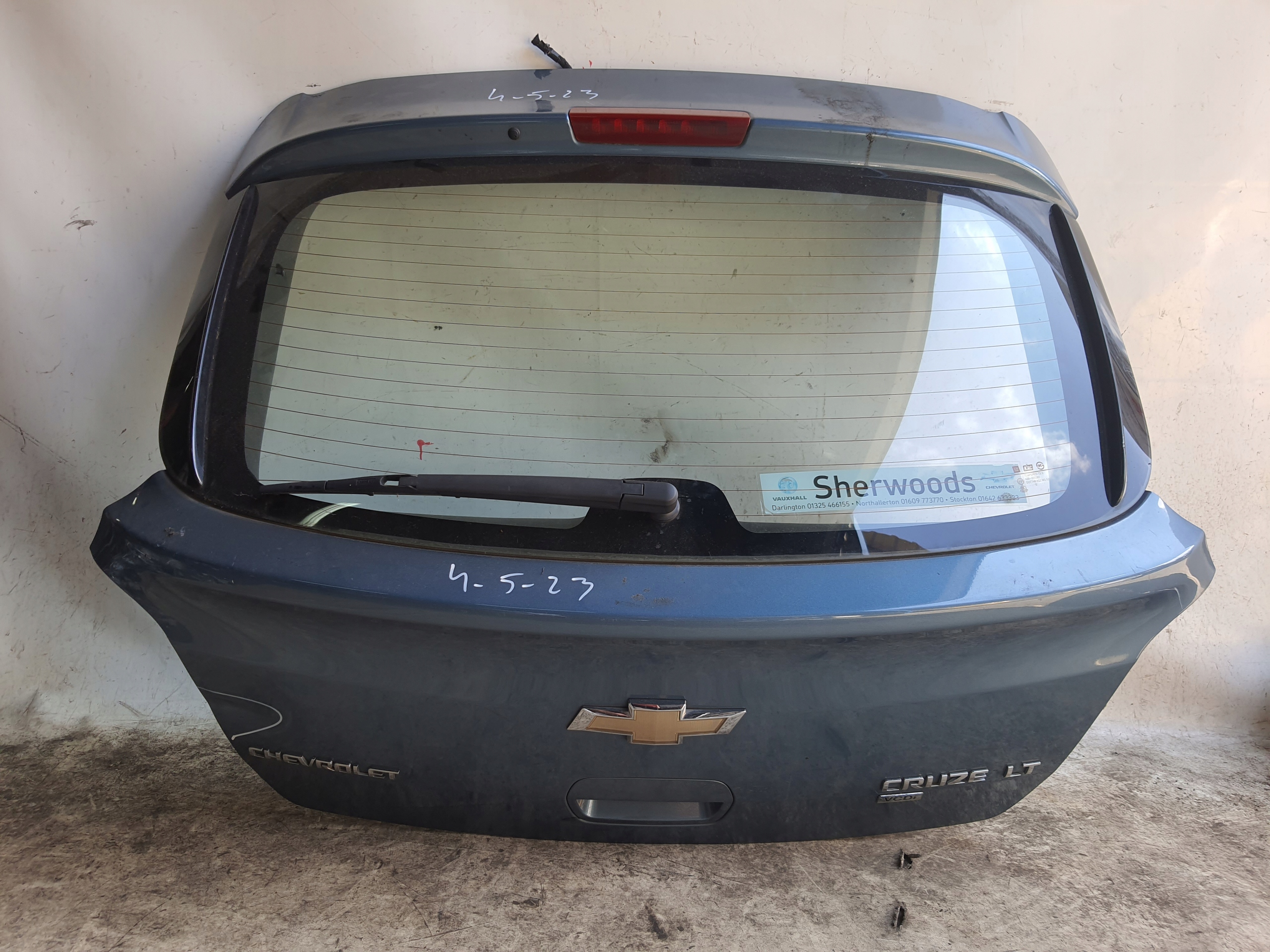 CHEVROLET CRUZE 08-12 boot door HB