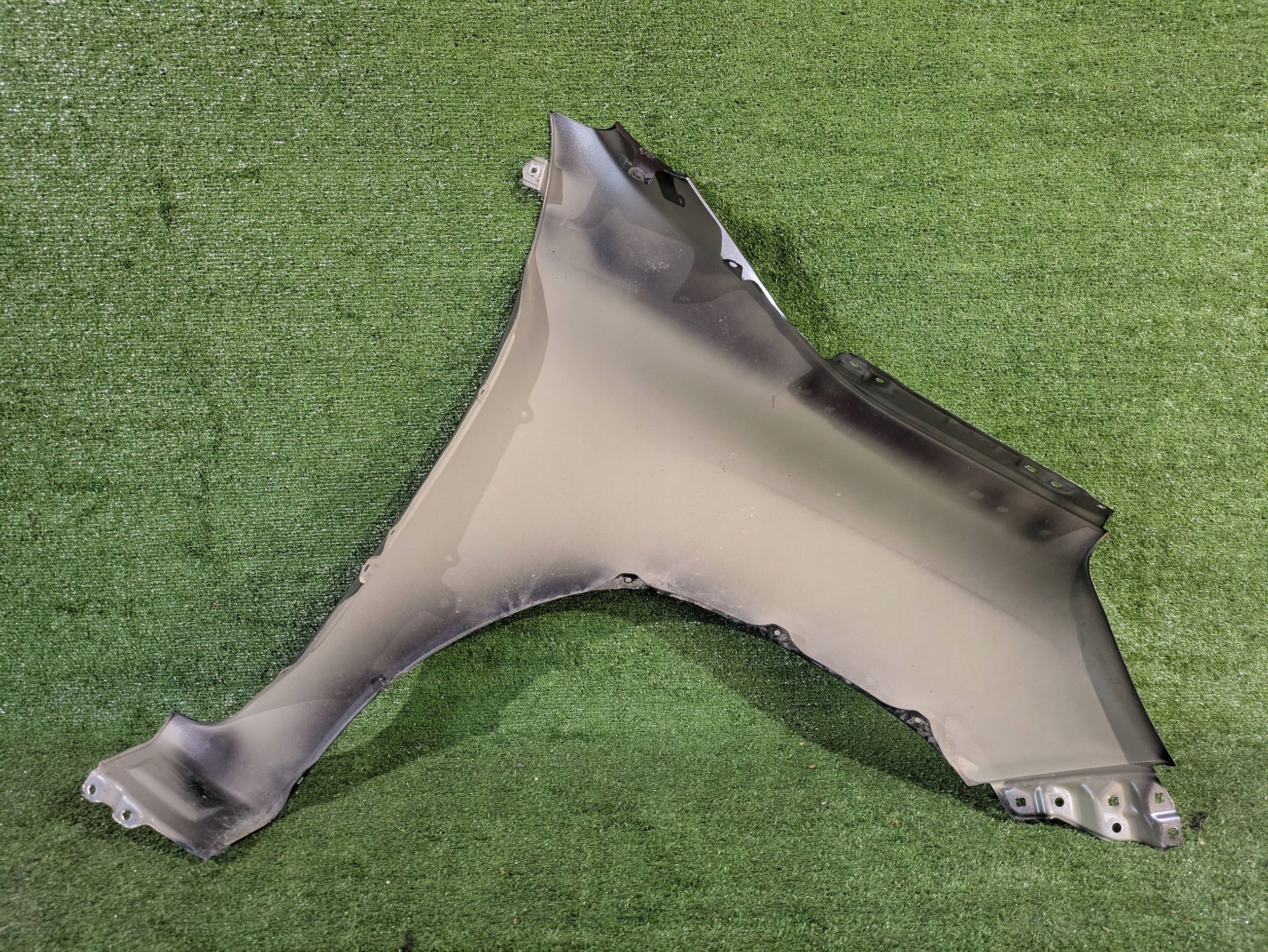 fender front left front TOYOTA HILUX VIII 15- NR.344