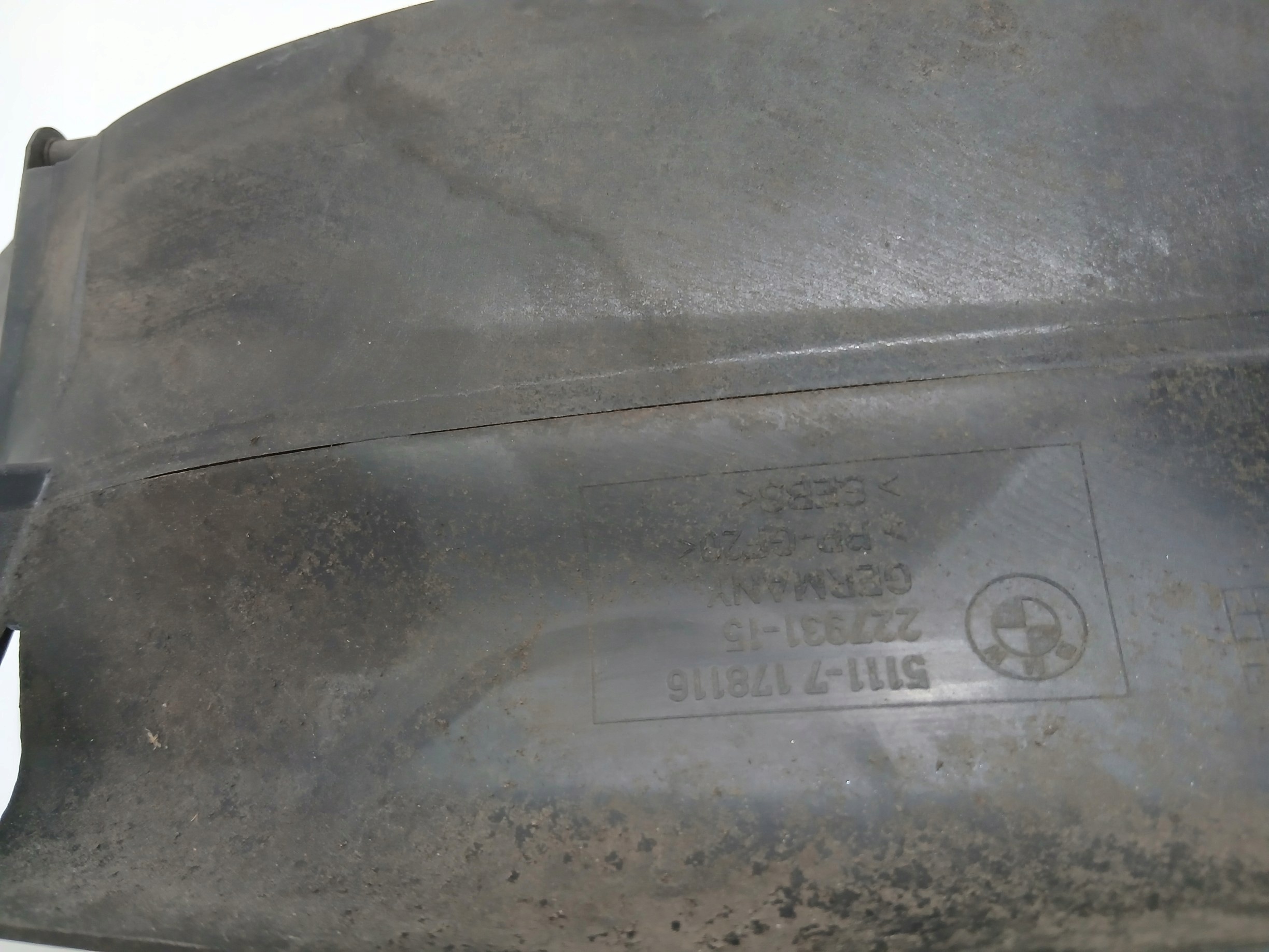 vzduchovod BMW E60 E61 LIFT OE 7178116