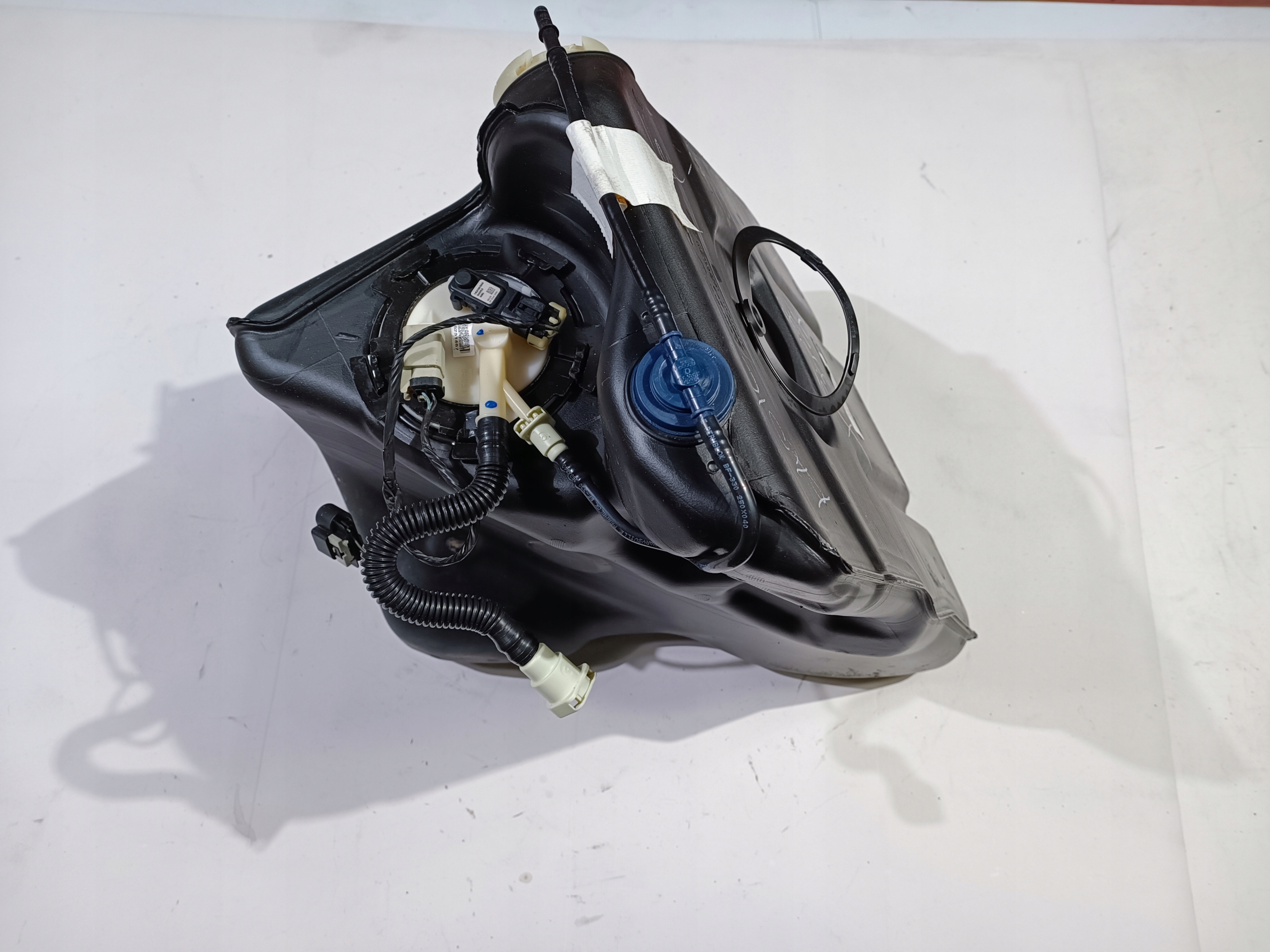 tank fuel tank pump right Corvette C6