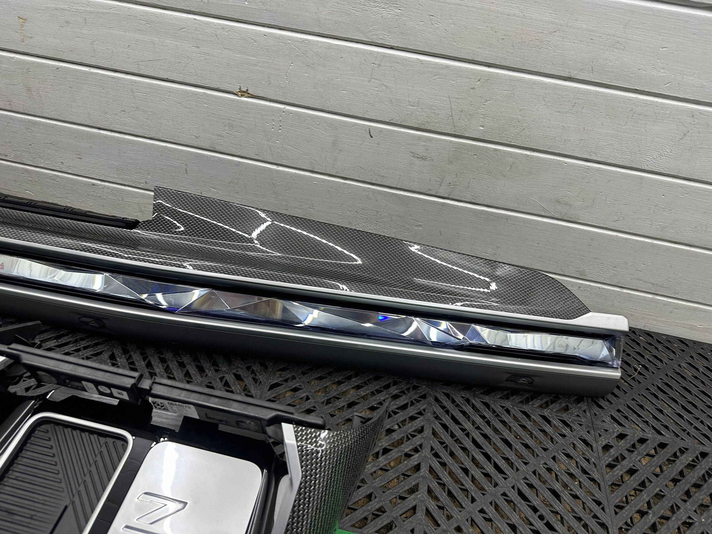 decorative trim of the dashboard BMW 7 G70 KOMPLET SVAROWSKI