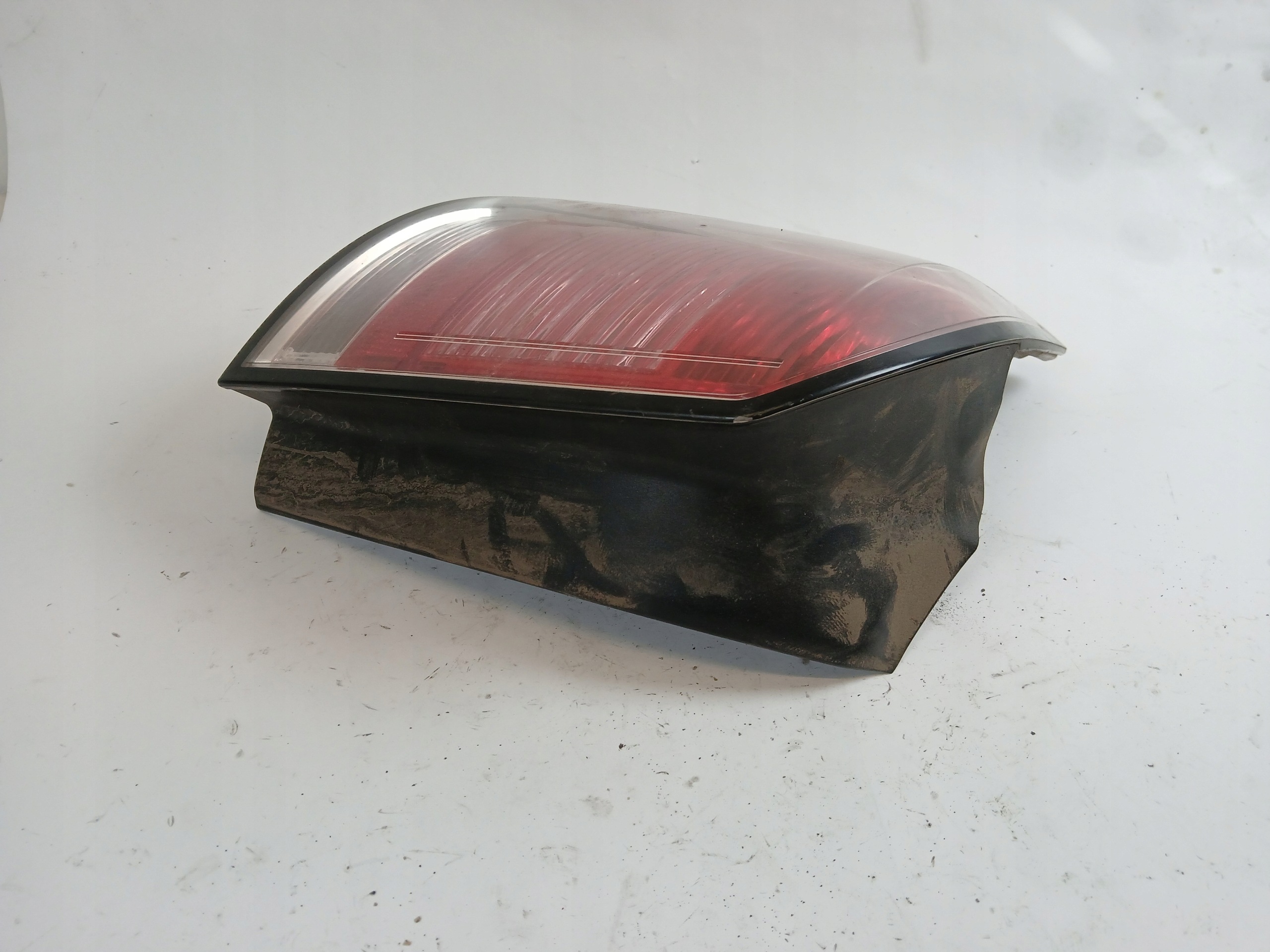 OPEL ASTRA III H KOMBI light left rear part 24451838