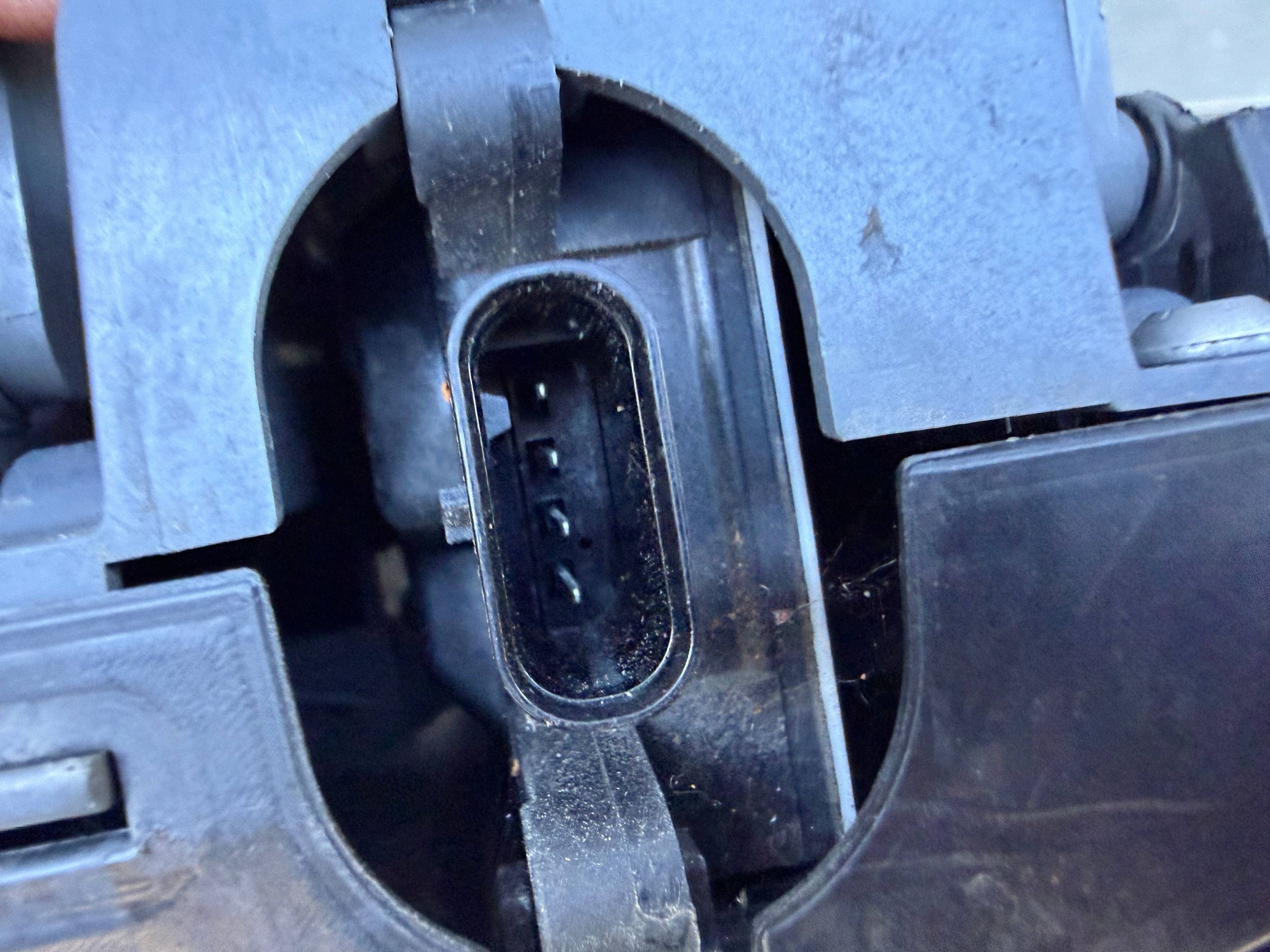 Bmw 5 G30 G31 16- blinds blinds air line lower drain air