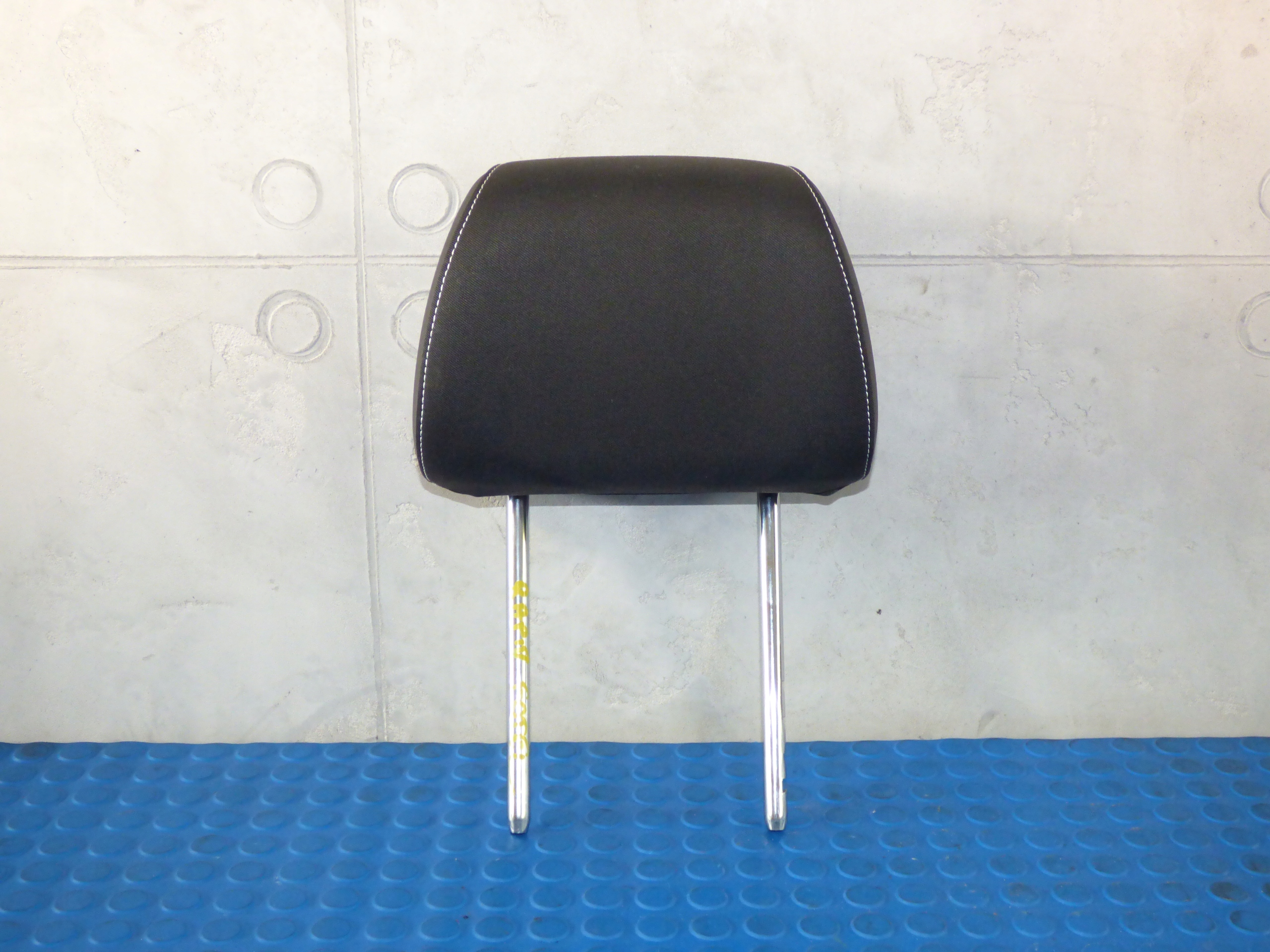rest seat left right front SKODA RAPID