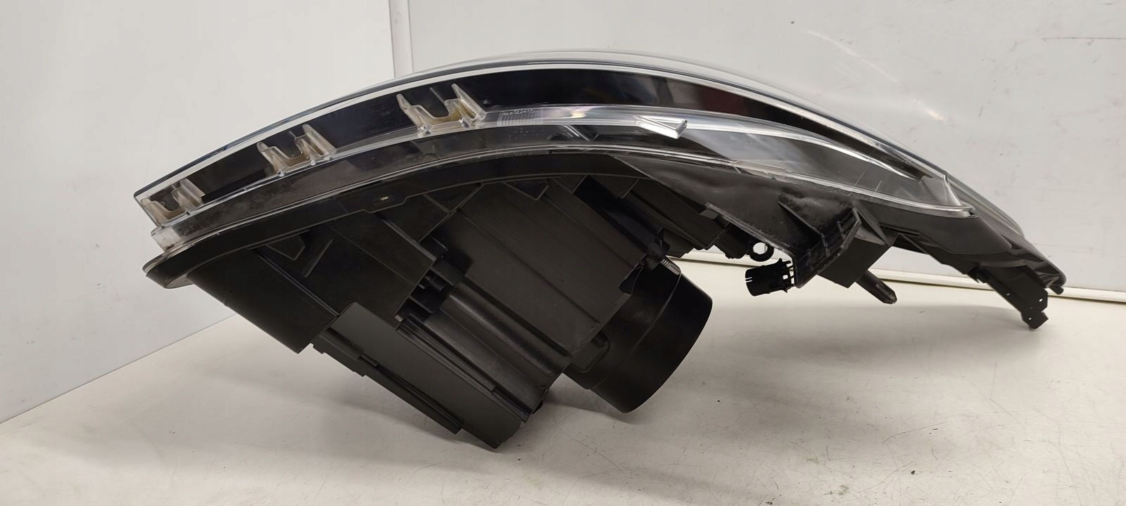 light front front left Renault Trafic III