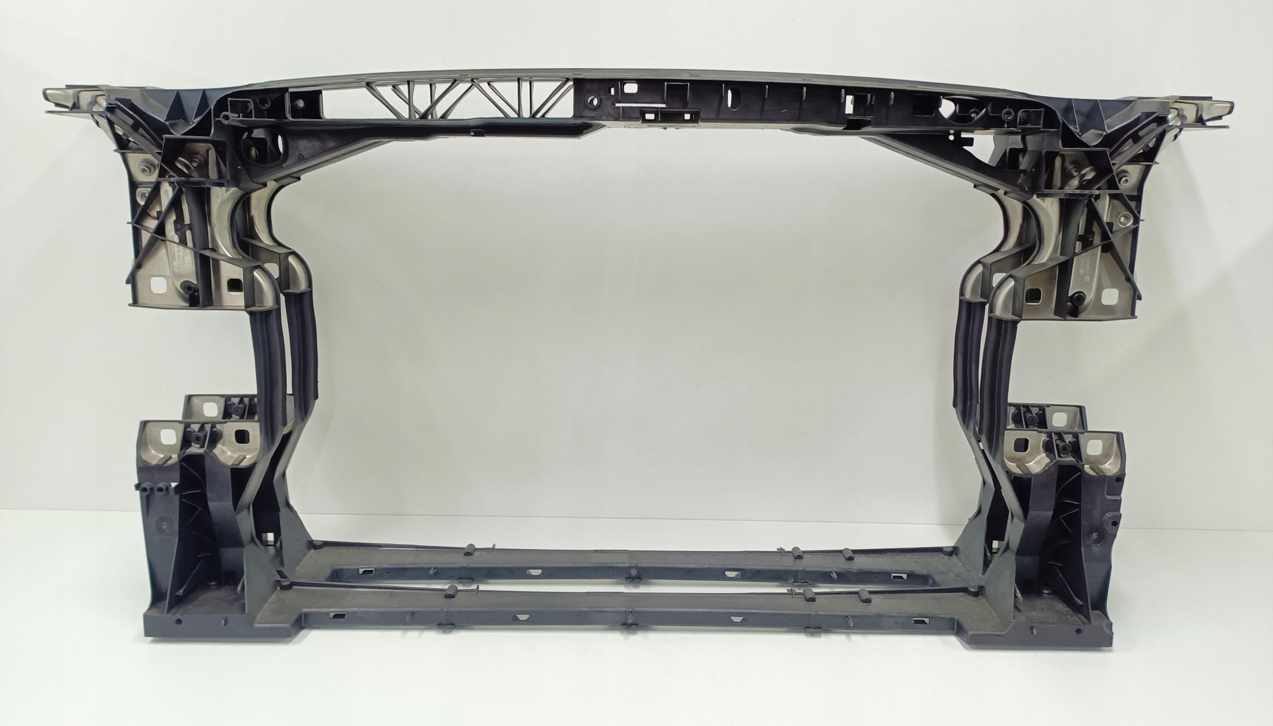AUDI A4 A5 WZMOCNIENIE PAS 8W0805594E 8W0805594F