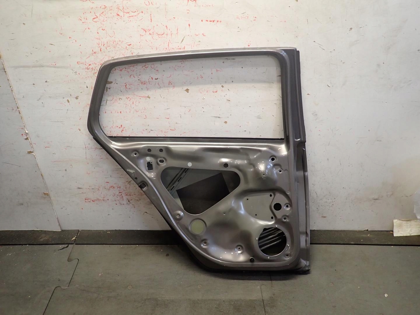 door rear part rear. left VW GOLF VII HB 2012-2020- 5G4833311