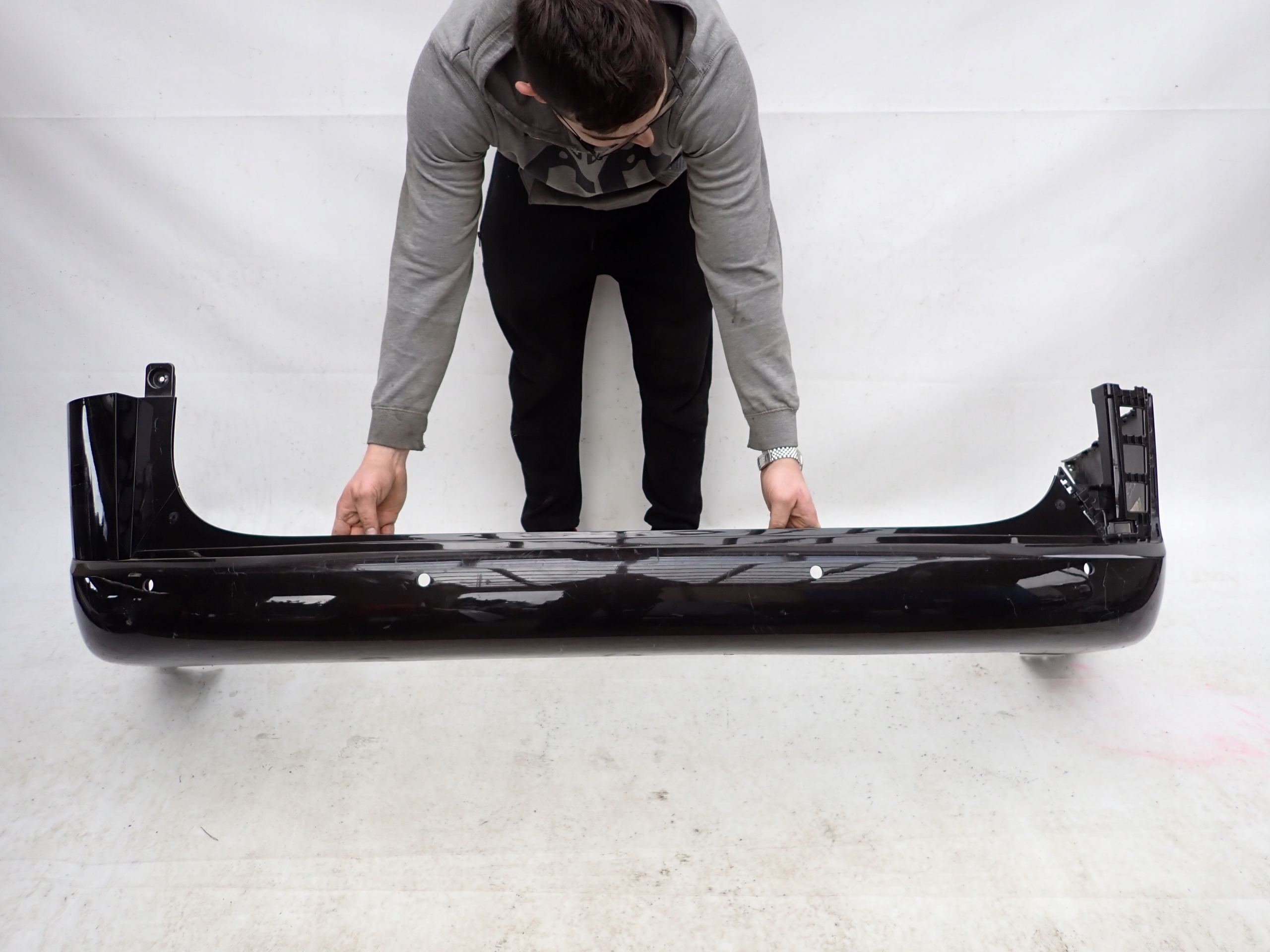 HYUNDAI STARIA 21-> bumper rear part rear PDC