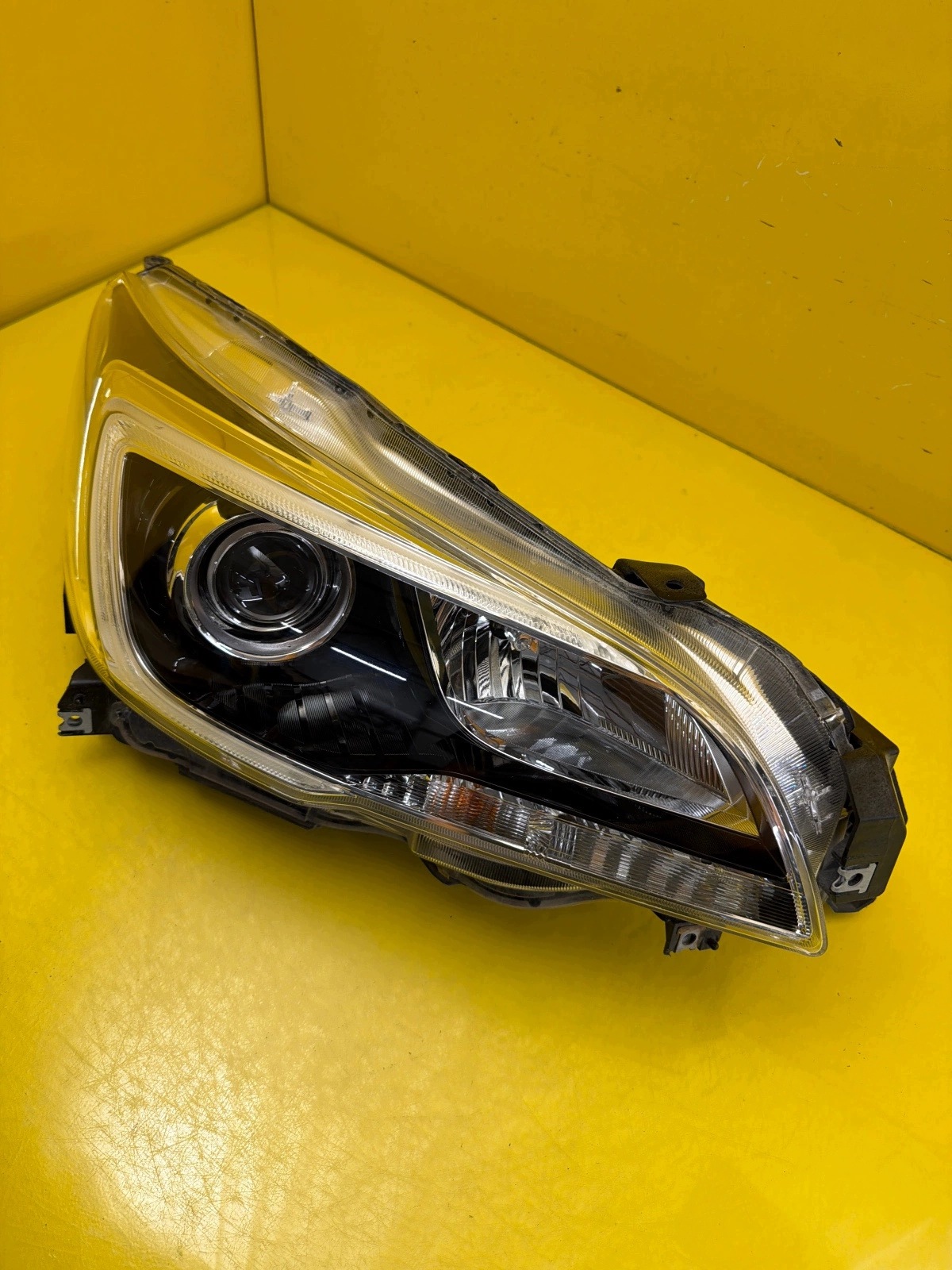 light right Subaru Legacy BN 6 VI Outback BS 5 V 2015-2018 Led