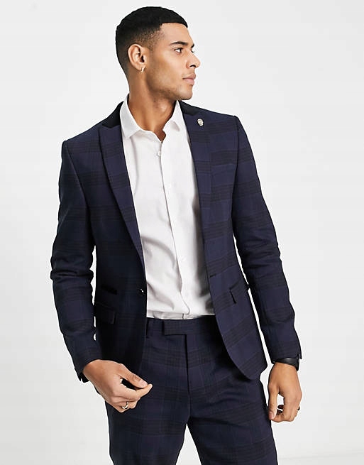 Garnitur Twisted Tailor 42