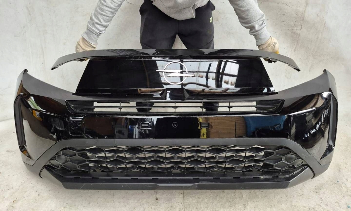 OPEL FRONTERA C 24- bumper front front without DZIUR 9854995780