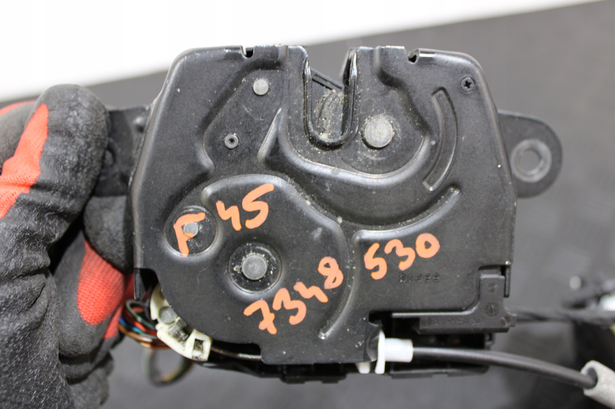 lock DOCIAG bonnet 7348531 7348530 BMW 2 F45 ACTIVE TOURER