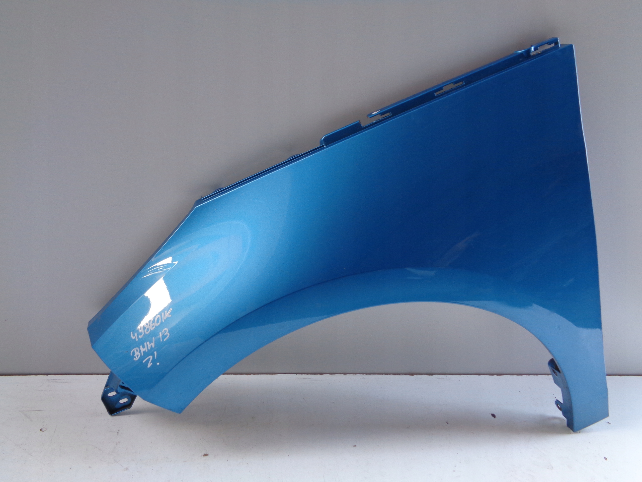 fender left front BMW I3 13- NR 49860