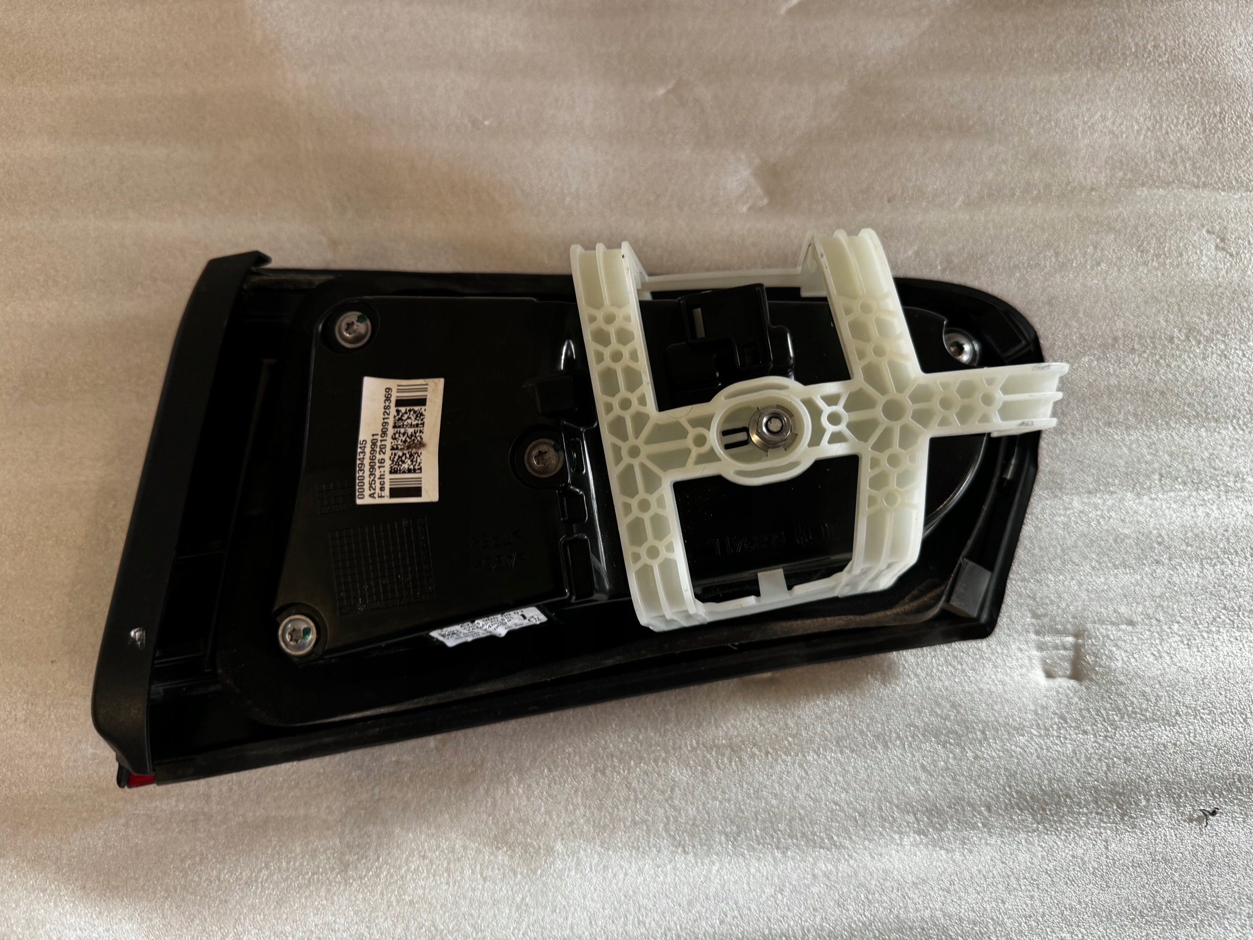 Mercedes-Benz GLC W253 Rückleuchte A2539069901 Rearlamp - Thumbnail 3