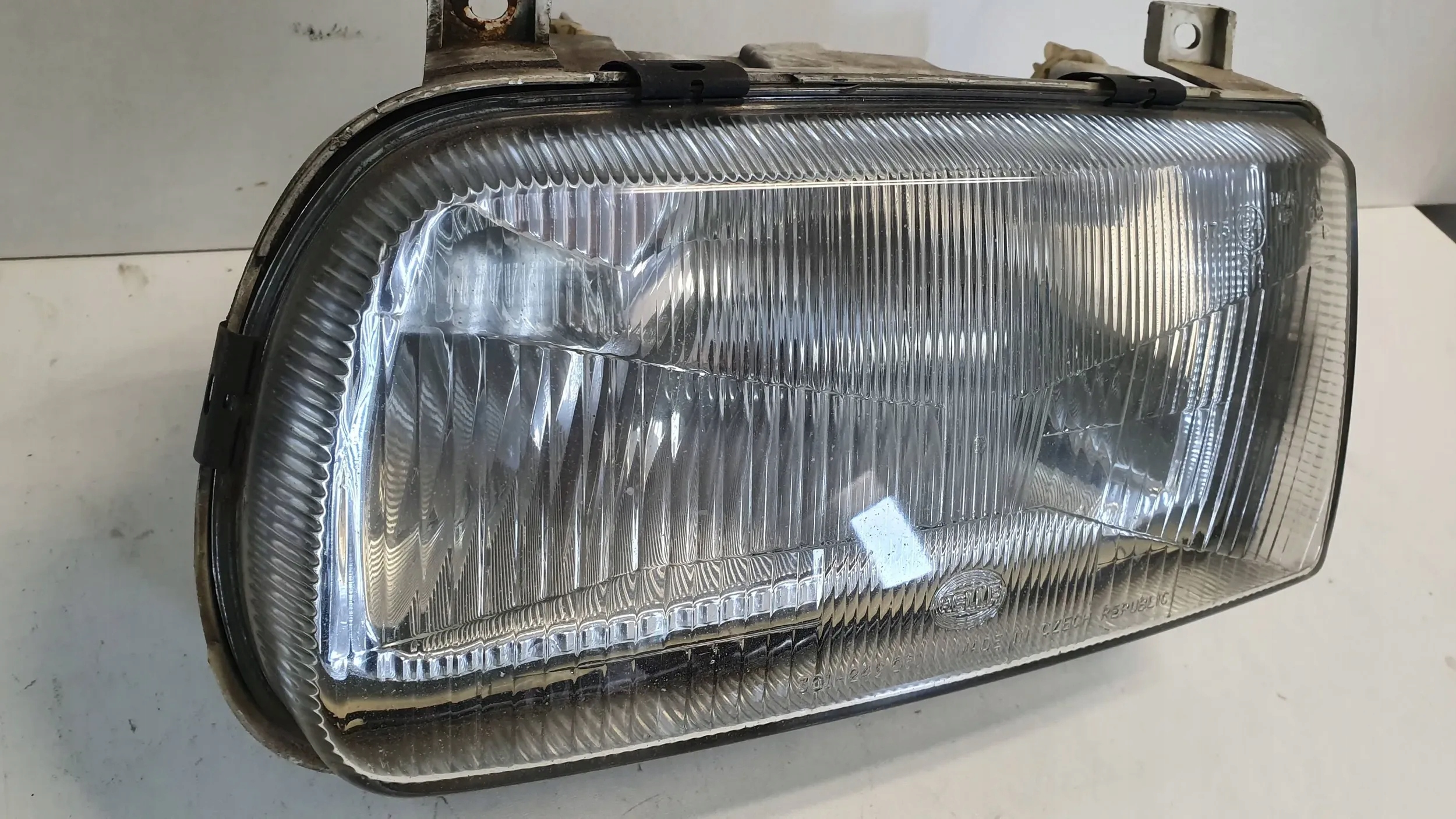 light front left Skoda Felicja 94