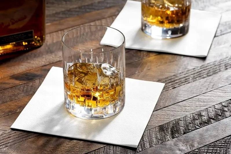 Serwetki flizelinowe AIRLAID białe 40x40cm 50szt Kod producenta 5902802561039