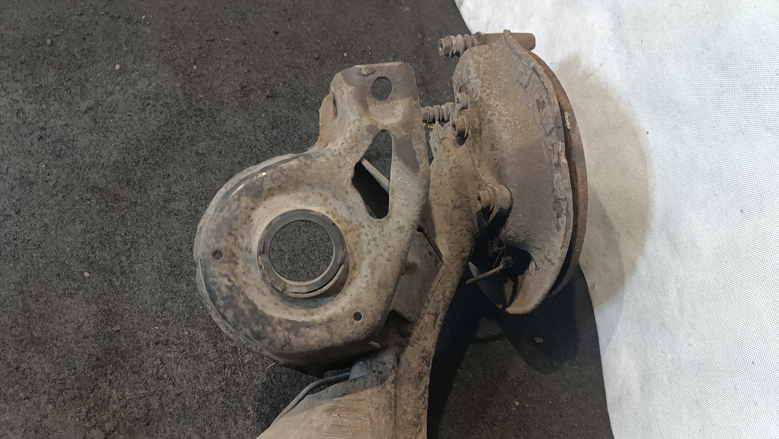 träger hinten Achsträgers CITROEN C4 1.4B 2005r
