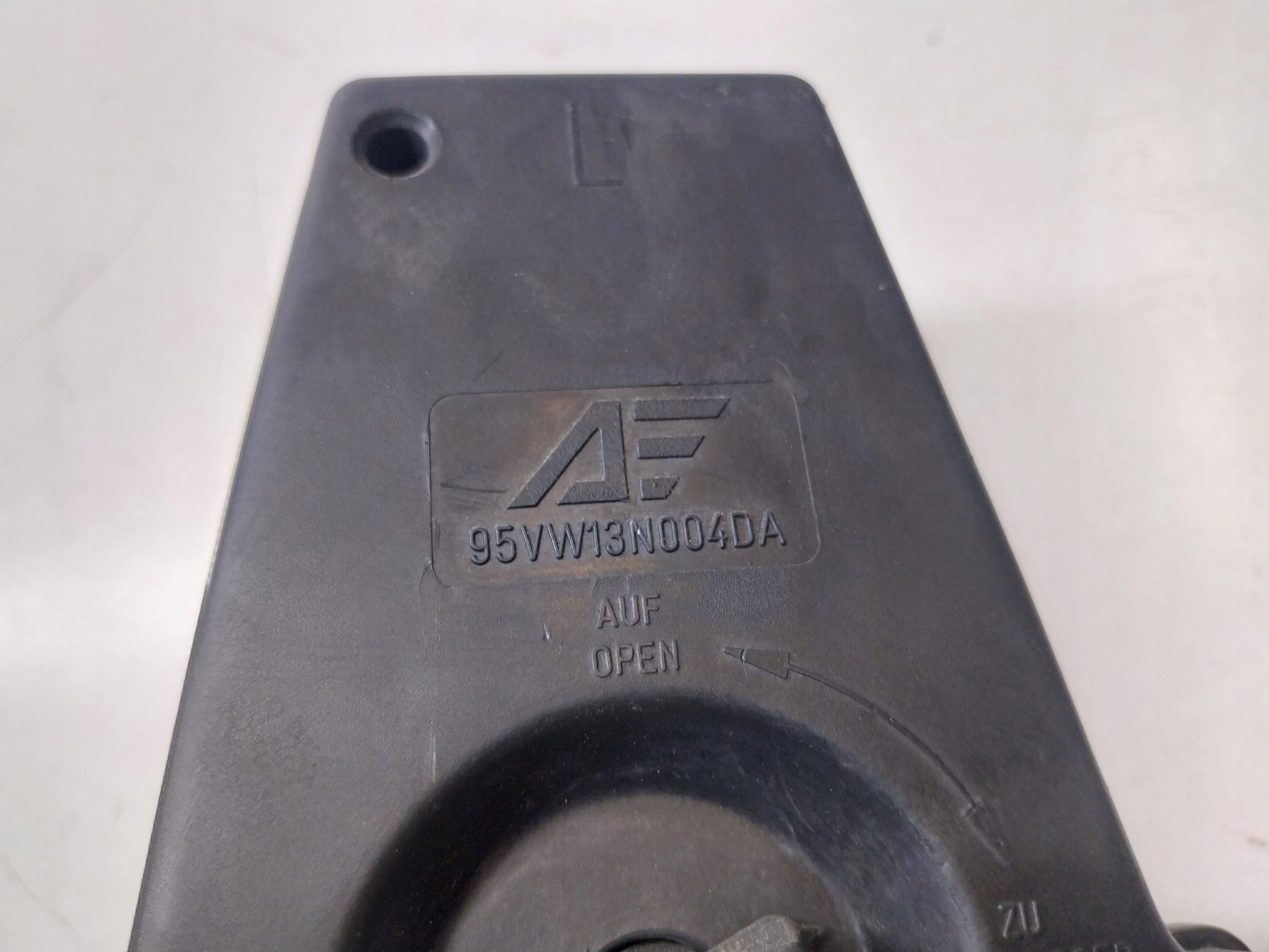 VW SHARAN and light housing left rear part 962603