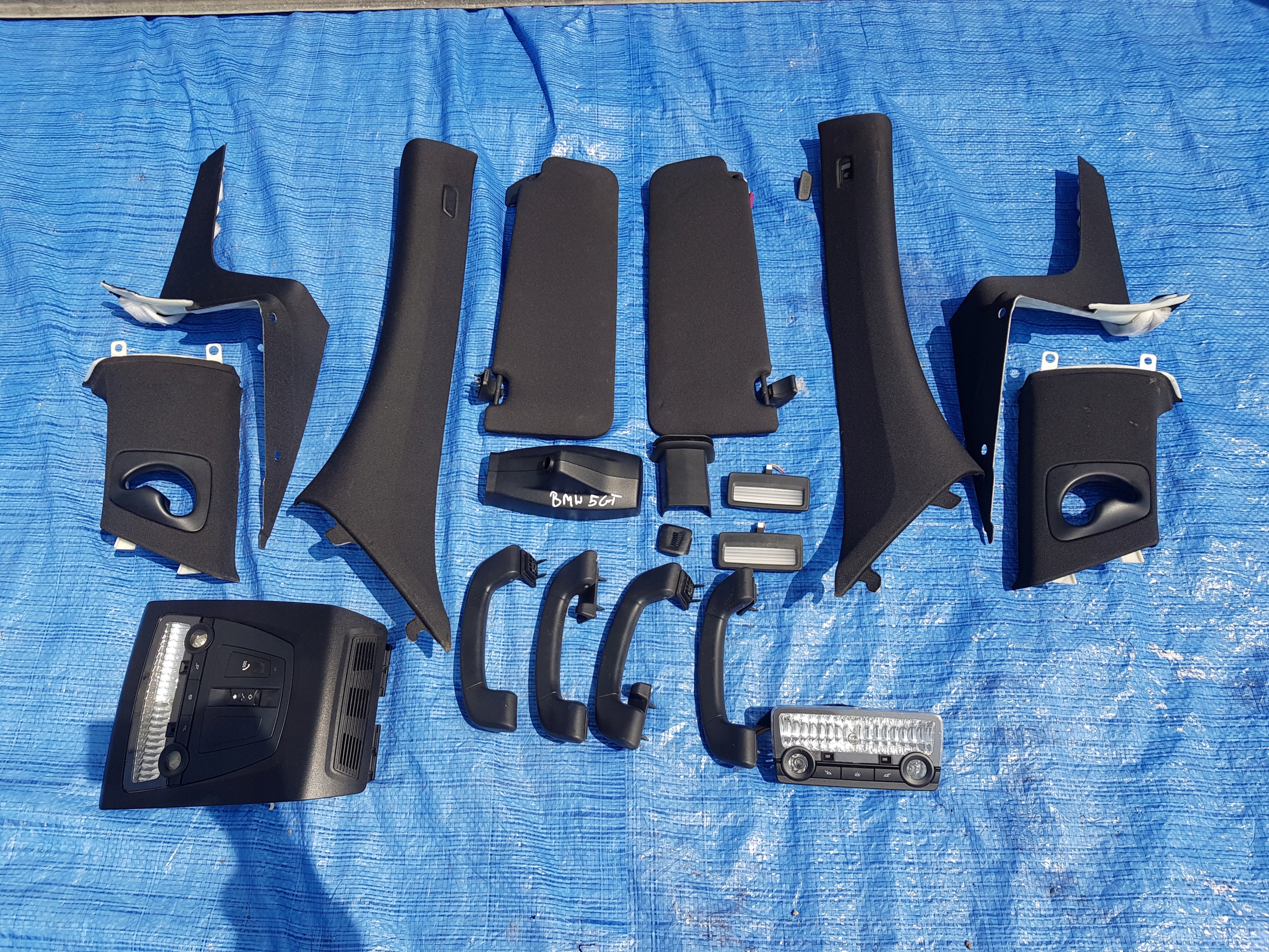 BMW 5 GT F07 black, inner pillars light plastics visors KOMPLET