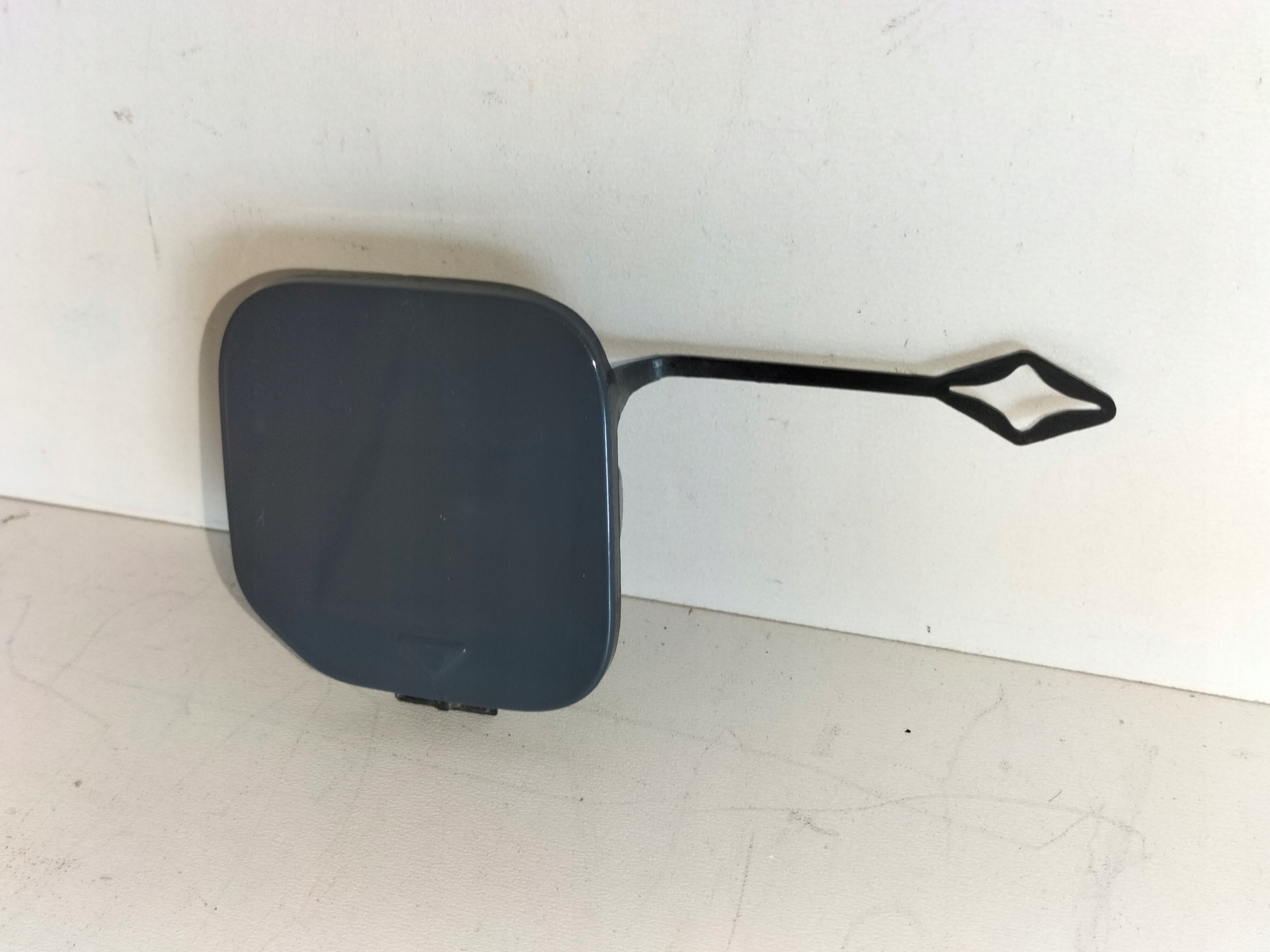Abschleppöse der Stoßstange heck BMW 1 F40 19