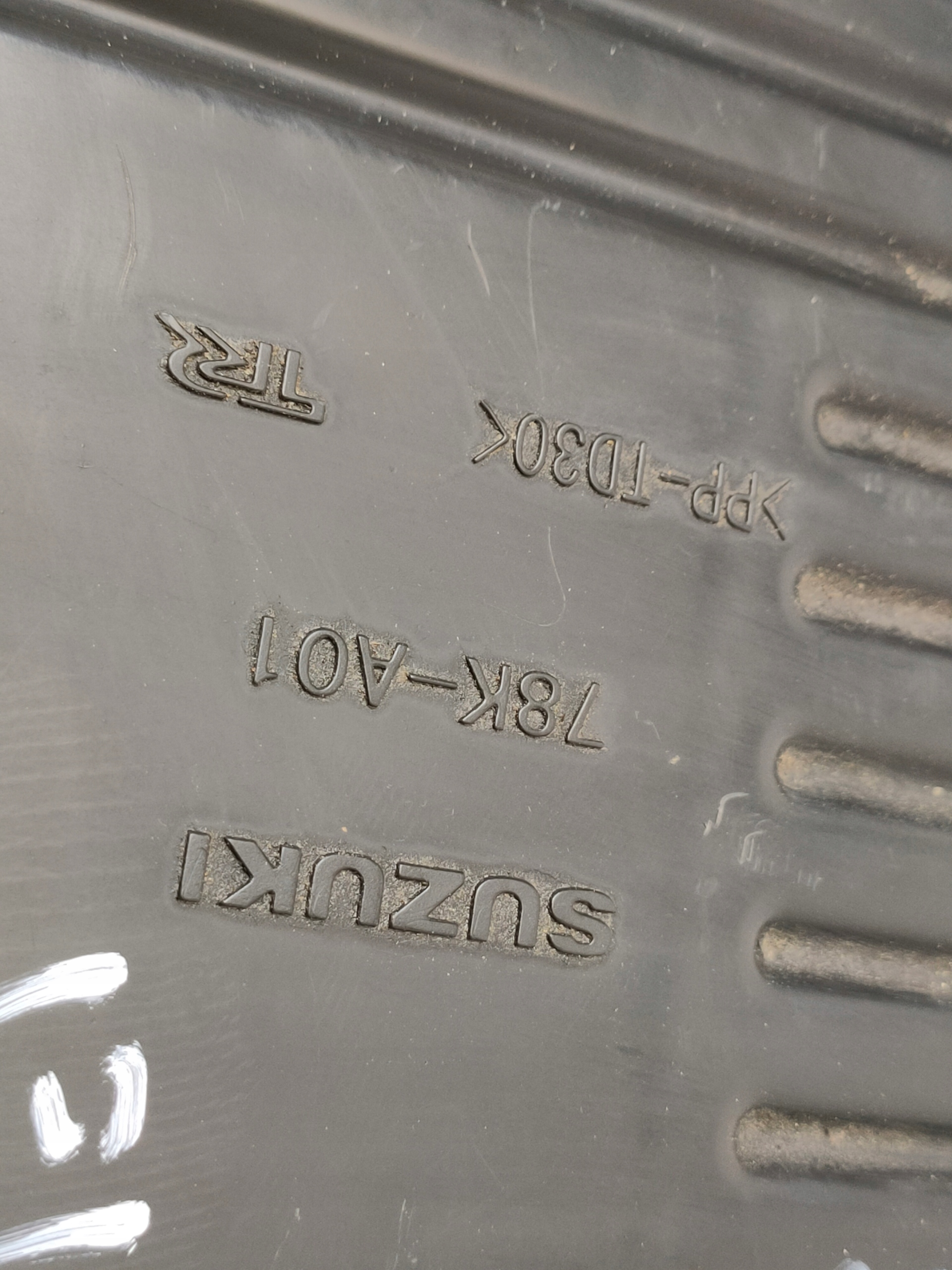 SUZUKI GRAND VITARA II 05-14 2.4 Gehäuse filter luft Luftmassenmesser