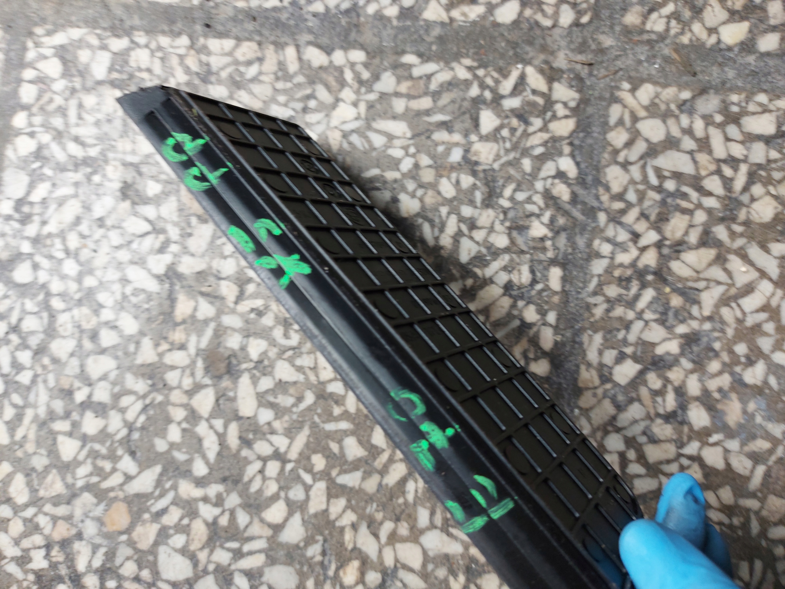mats spoiler BOCZKA right front BMW X5 E70