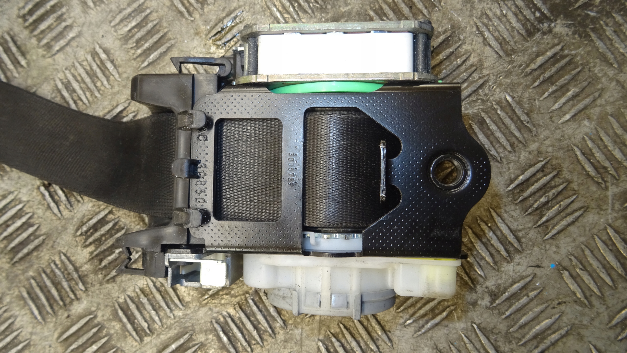 Gurten Sicherheits Audi OE 8T0857705
