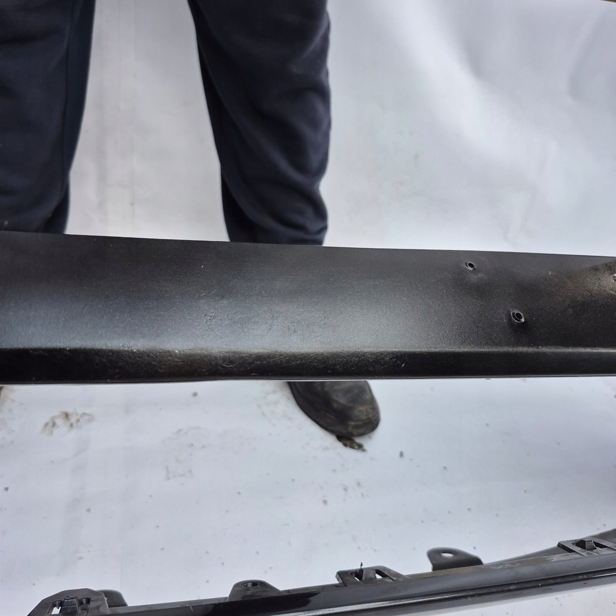 PORSCHE MACAN and 1 S LIFT 18-24 bumper front front PDC