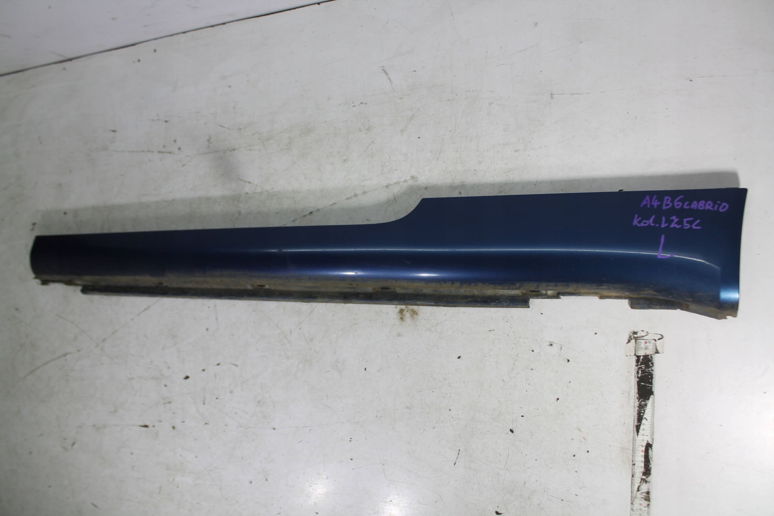 moulding threshold left AUDI A4 B7 CABRIO LZ5C 06-08