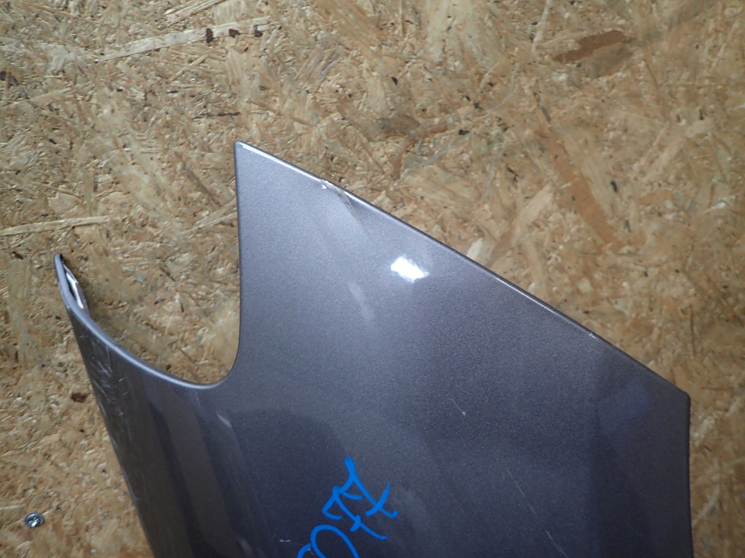 FENDER FRONT RIGHT MERCEDES B KLASA W246