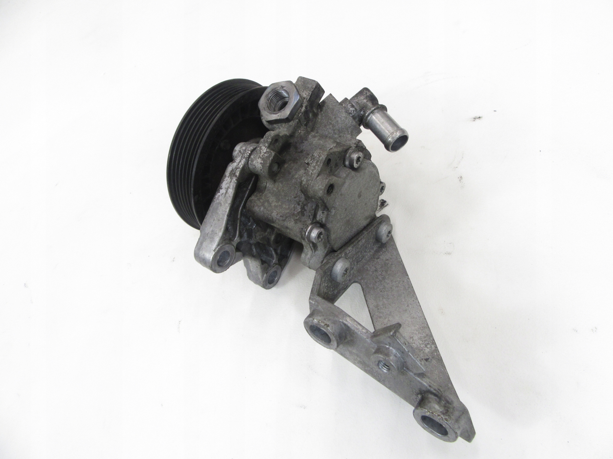servo pump BMW e60 e61 e63 e64 N52 2.5 3.0