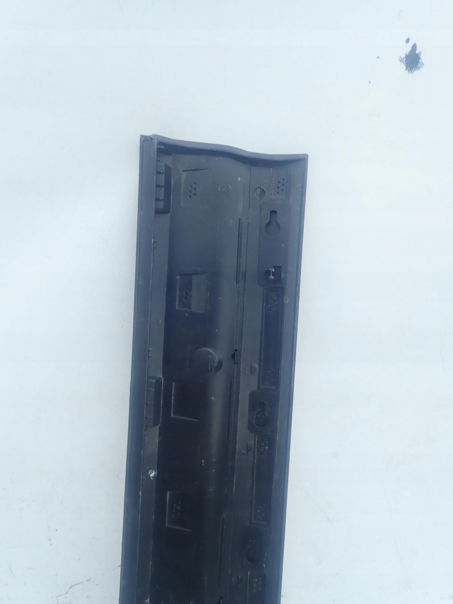 VOLVO XC40 17-> moulding door left front
