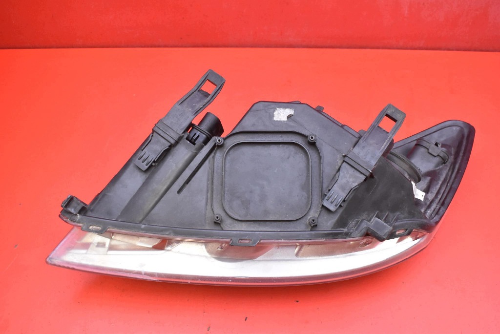 REFLEKTOR right light front EU 8M51-13W029-AD FORD FOCUS MK2 LIFT 08-11