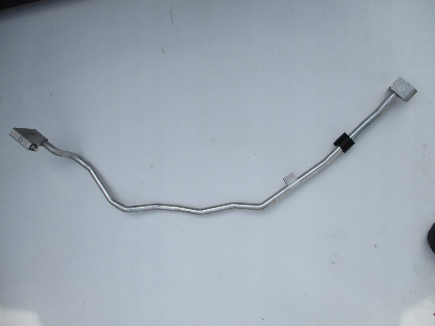 WAZ PRZEWOD KLIMATYZACJI AUDI A8 4N0 4N0816587A