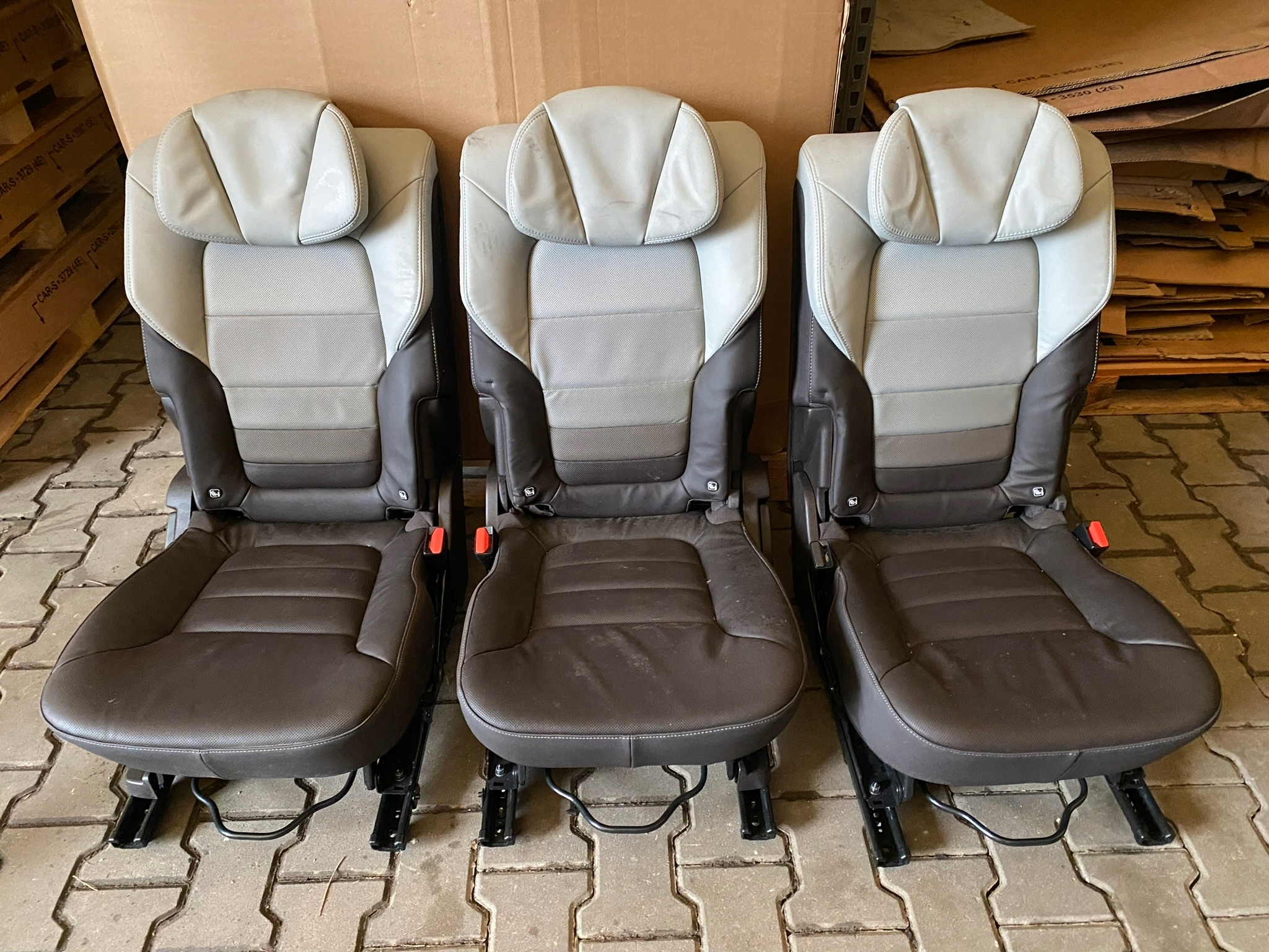 RENAULT ESPACE V INITIALE PARIS Sitze SKORZANE Sitz Sitz DVD EKRAN