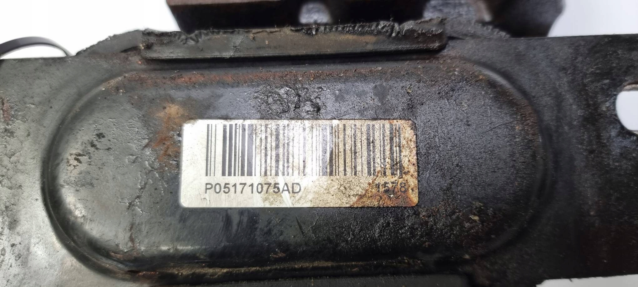 engine mount P05171075AD DODGE JOURNEY