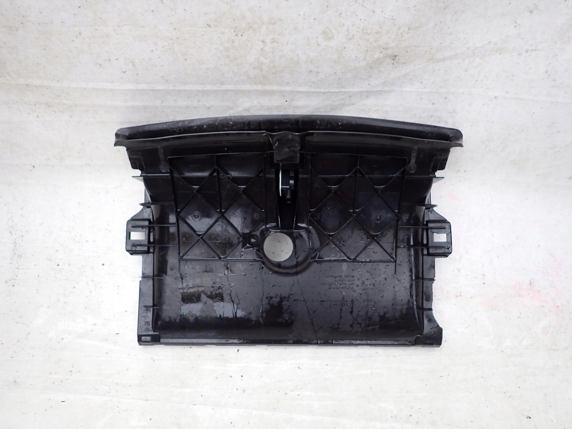 TESLA MODEL Y 20-> steering wheel, intake air