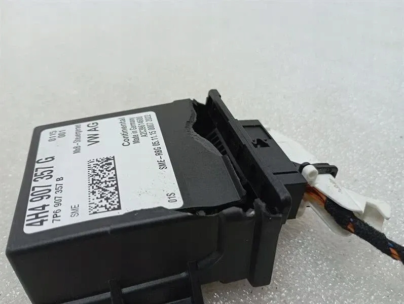 модуль управления светом Audi OE 4H4907357G