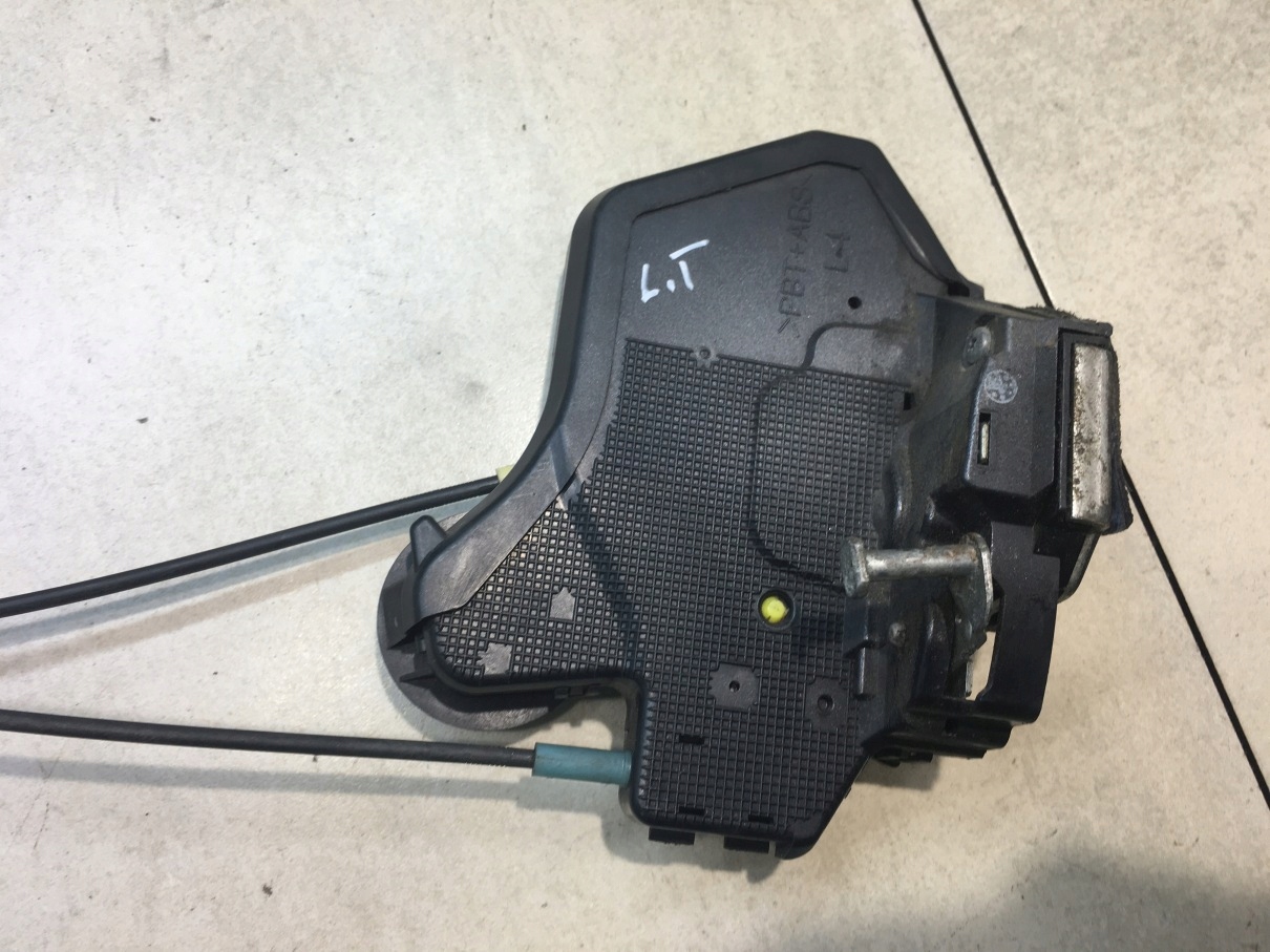 lock door left rear part SUZUKI GRAND VITARA II 4 PIN